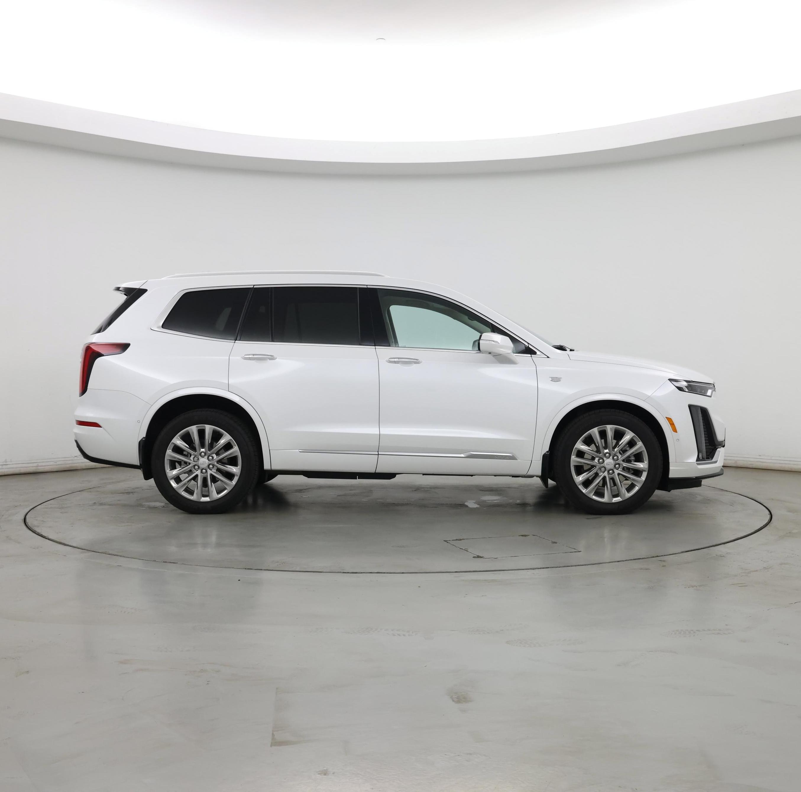 Thumbnail: 2024 Cadillac XT6 - 7