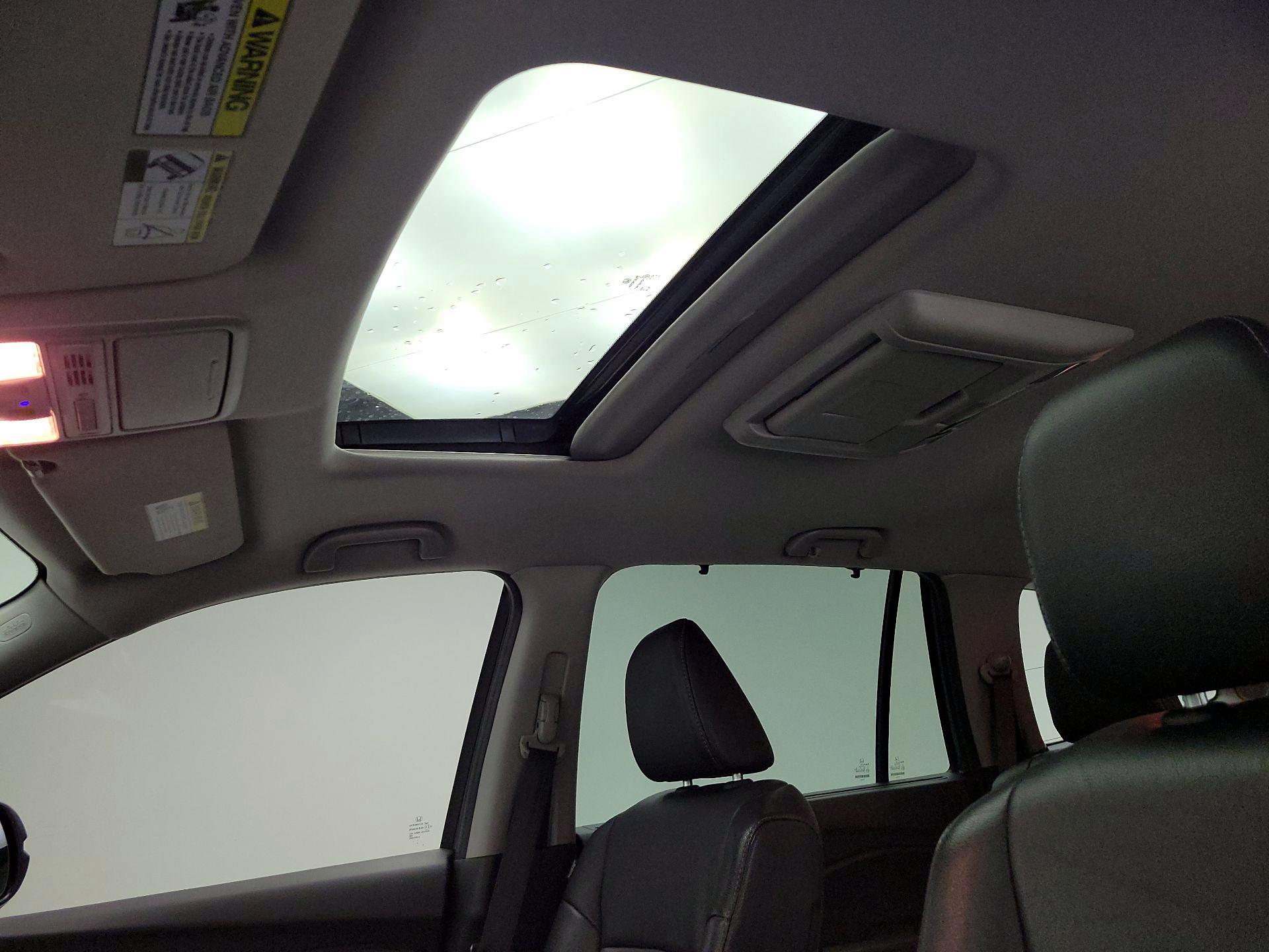 Thumbnail: 2016 Honda Pilot - 19
