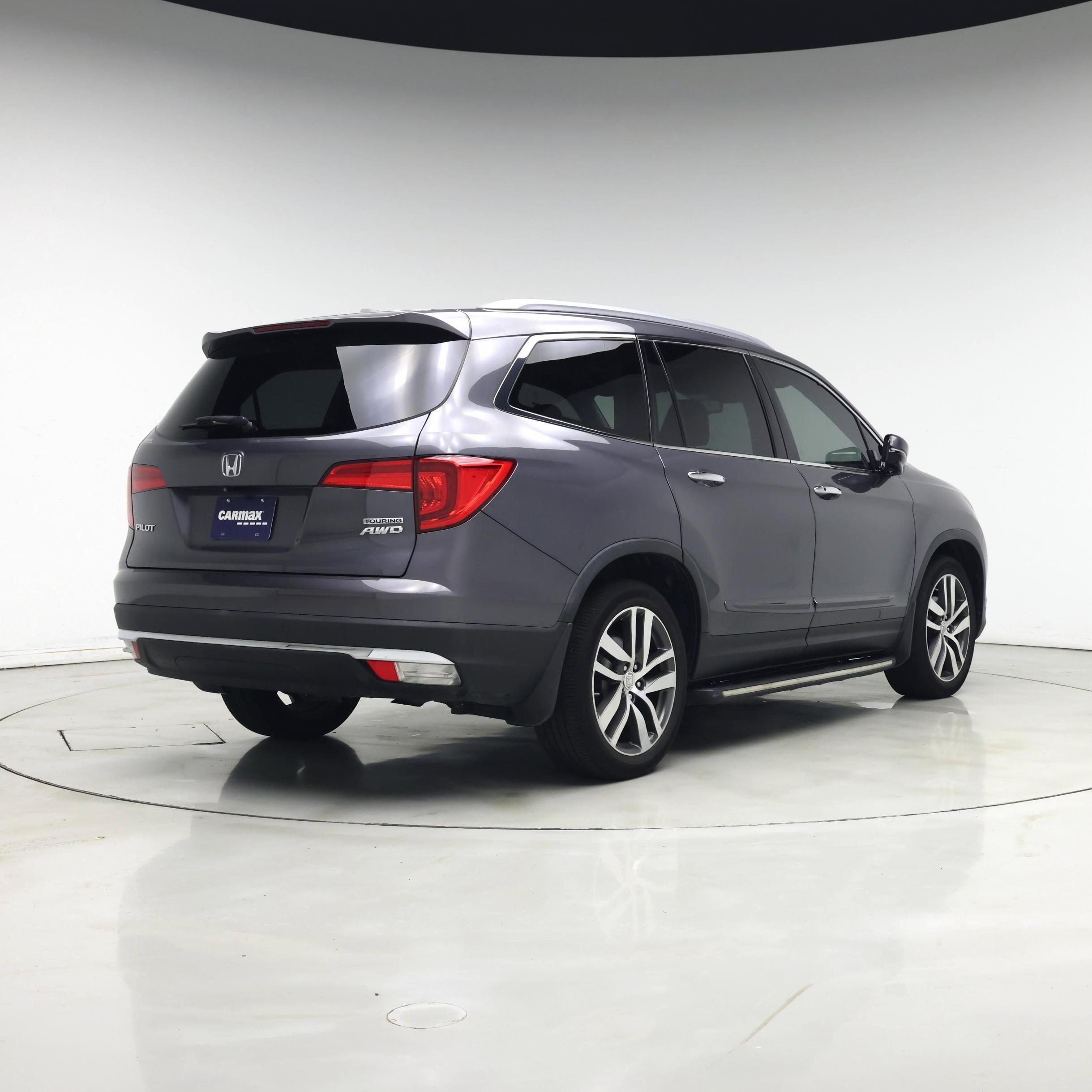 Thumbnail: 2016 Honda Pilot - 8