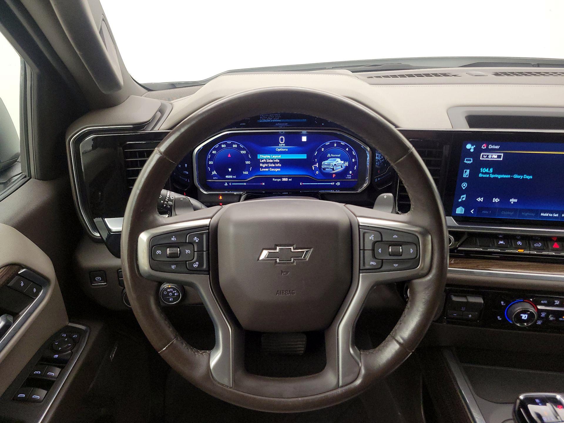 Thumbnail: 2022 Chevrolet Silverado 1500 - 10