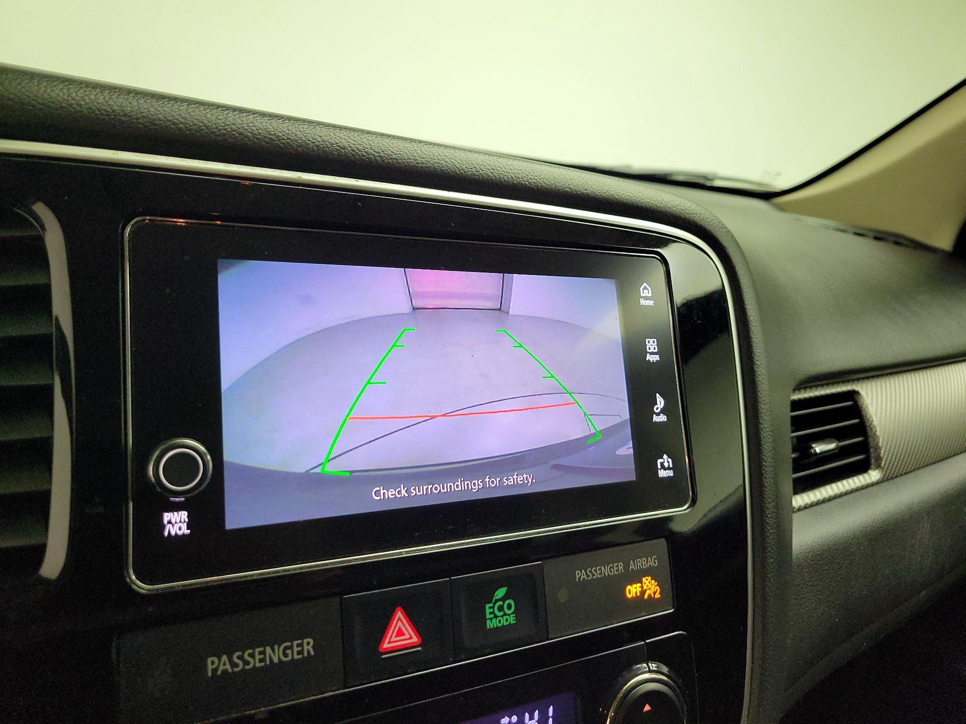 Thumbnail: 2018 Mitsubishi Outlander - 14