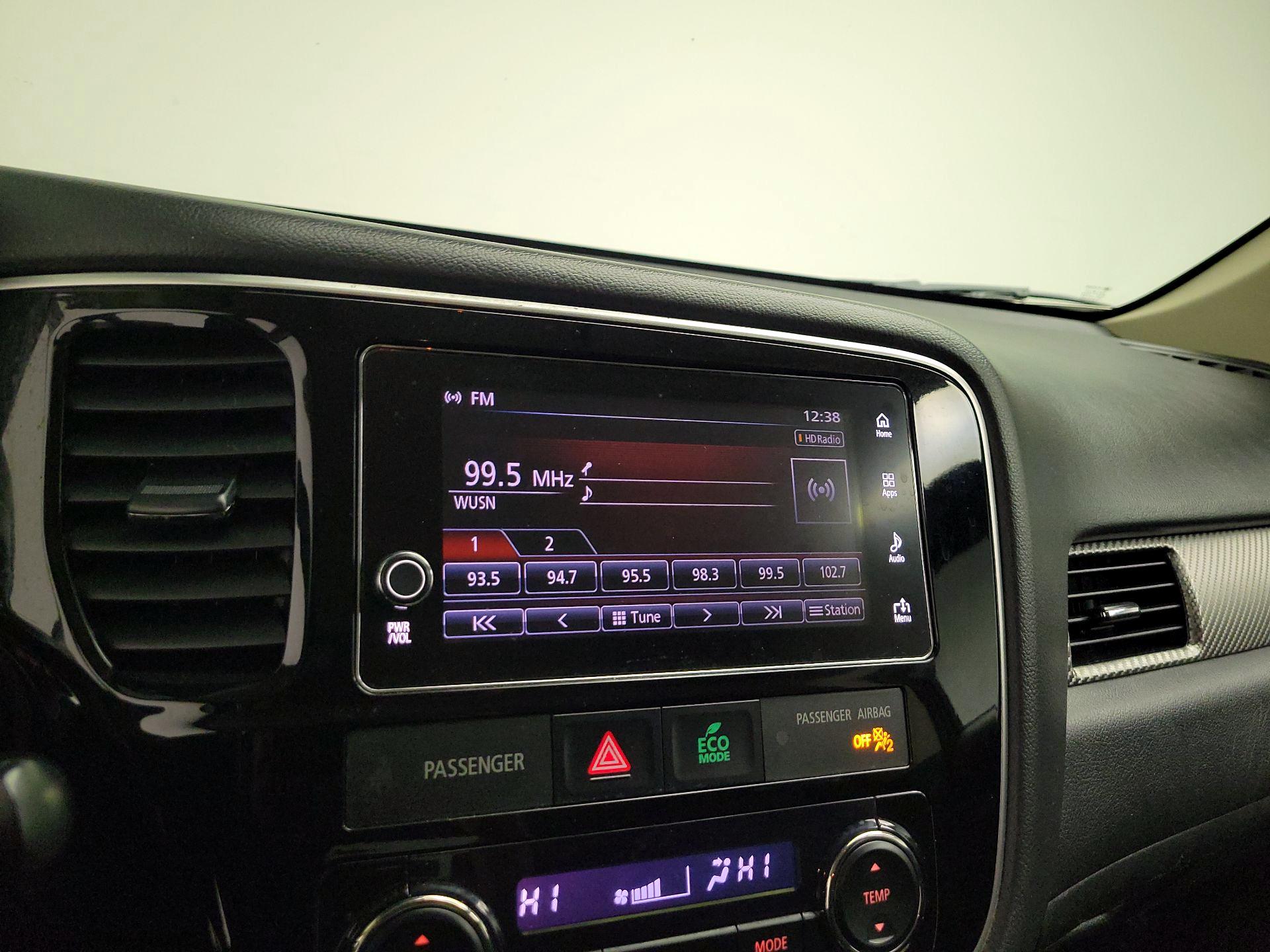 Thumbnail: 2018 Mitsubishi Outlander - 15