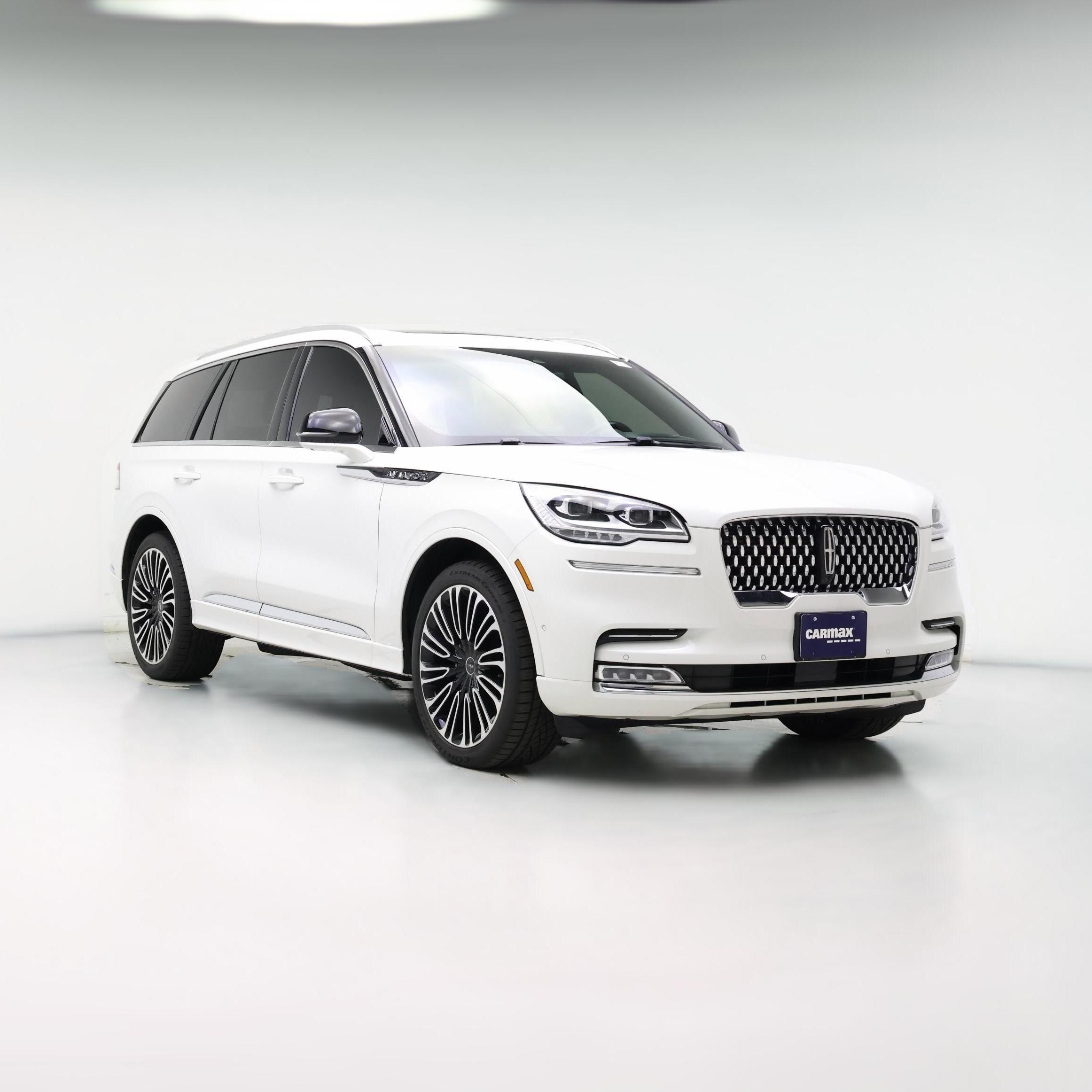Thumbnail: 2023 Lincoln Aviator - 1