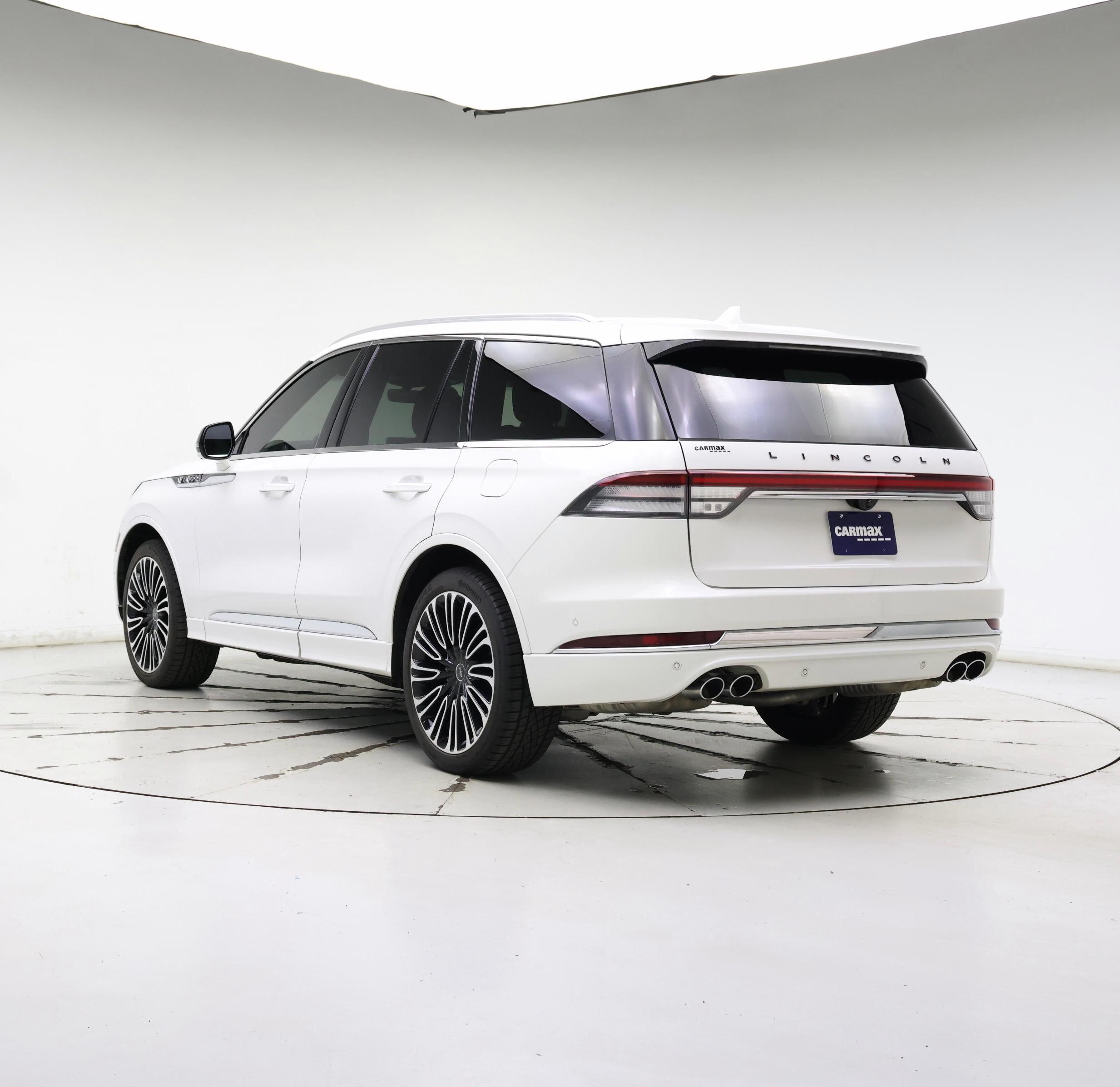 Thumbnail: 2023 Lincoln Aviator - 2
