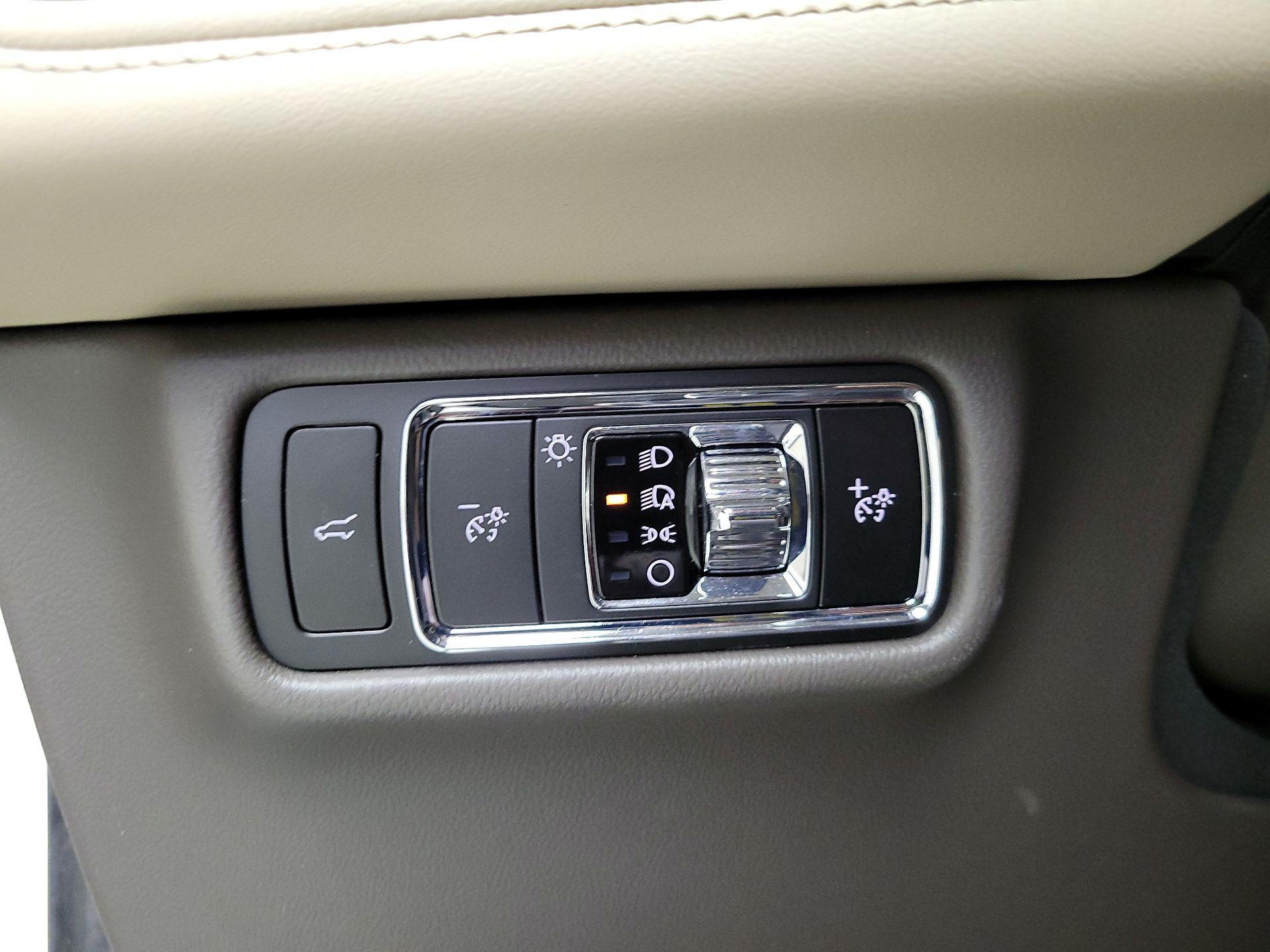 Thumbnail: 2024 Lincoln Aviator - 13