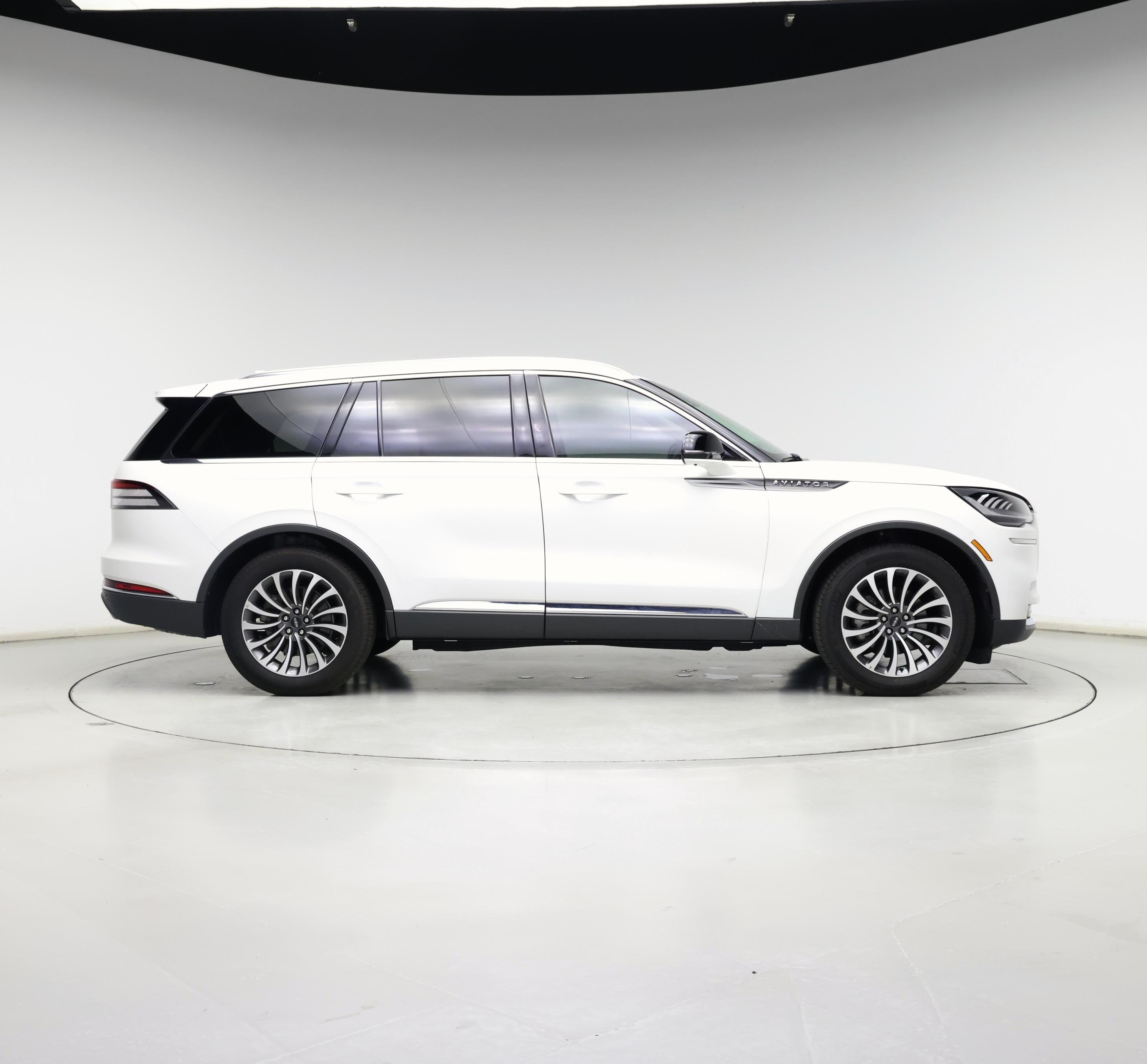 Thumbnail: 2024 Lincoln Aviator - 7