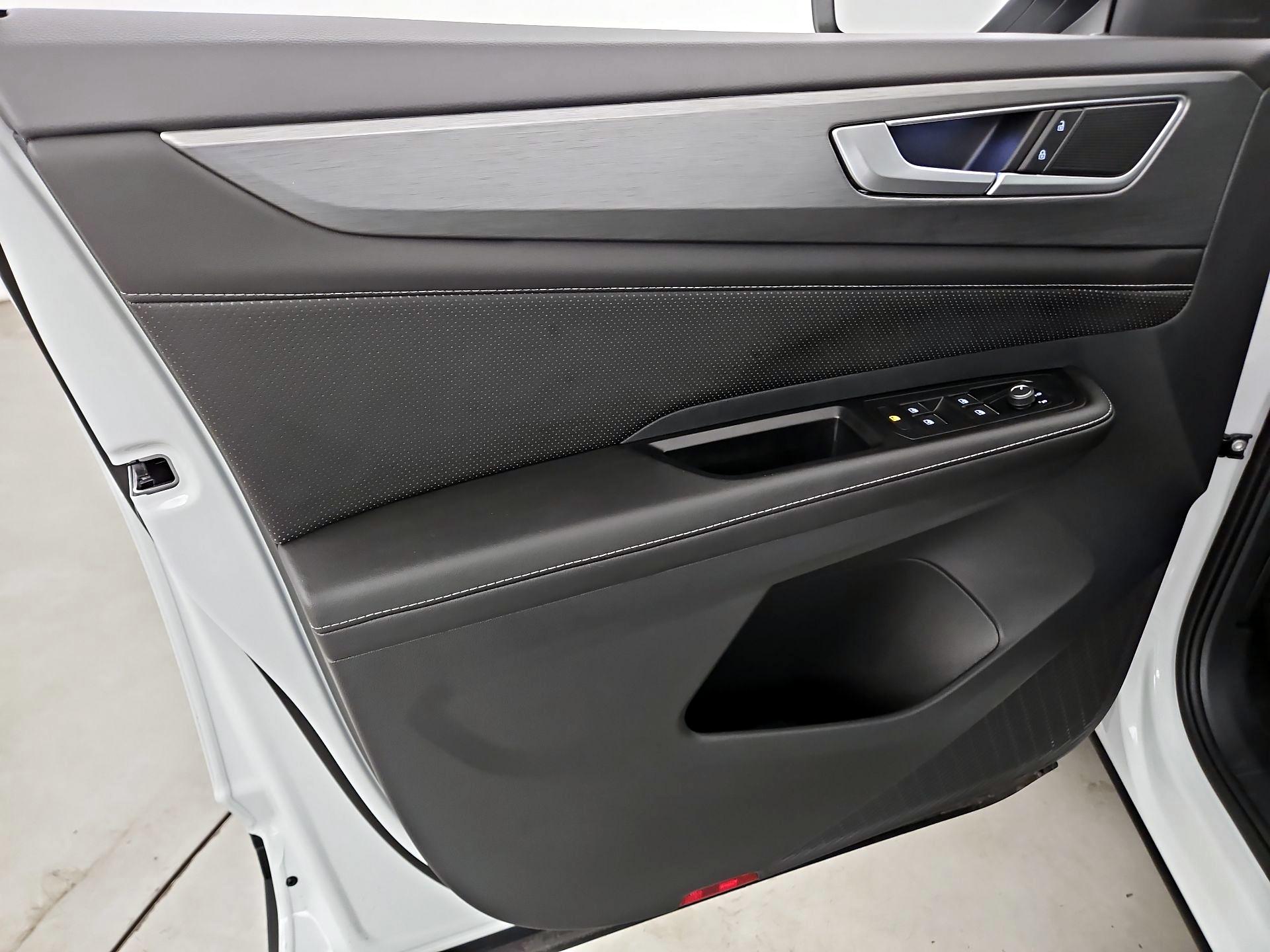 Thumbnail: 2025 Volkswagen Atlas - 12