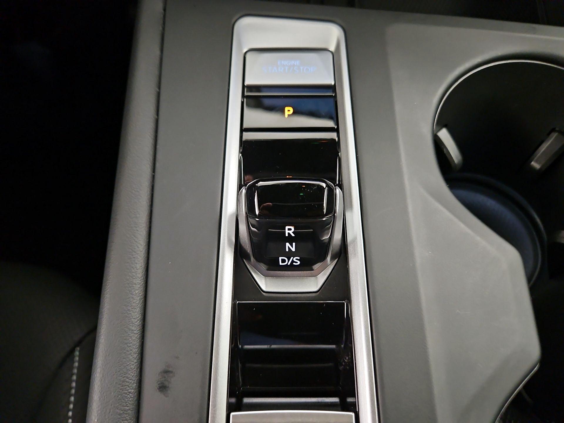 Thumbnail: 2025 Volkswagen Atlas - 17