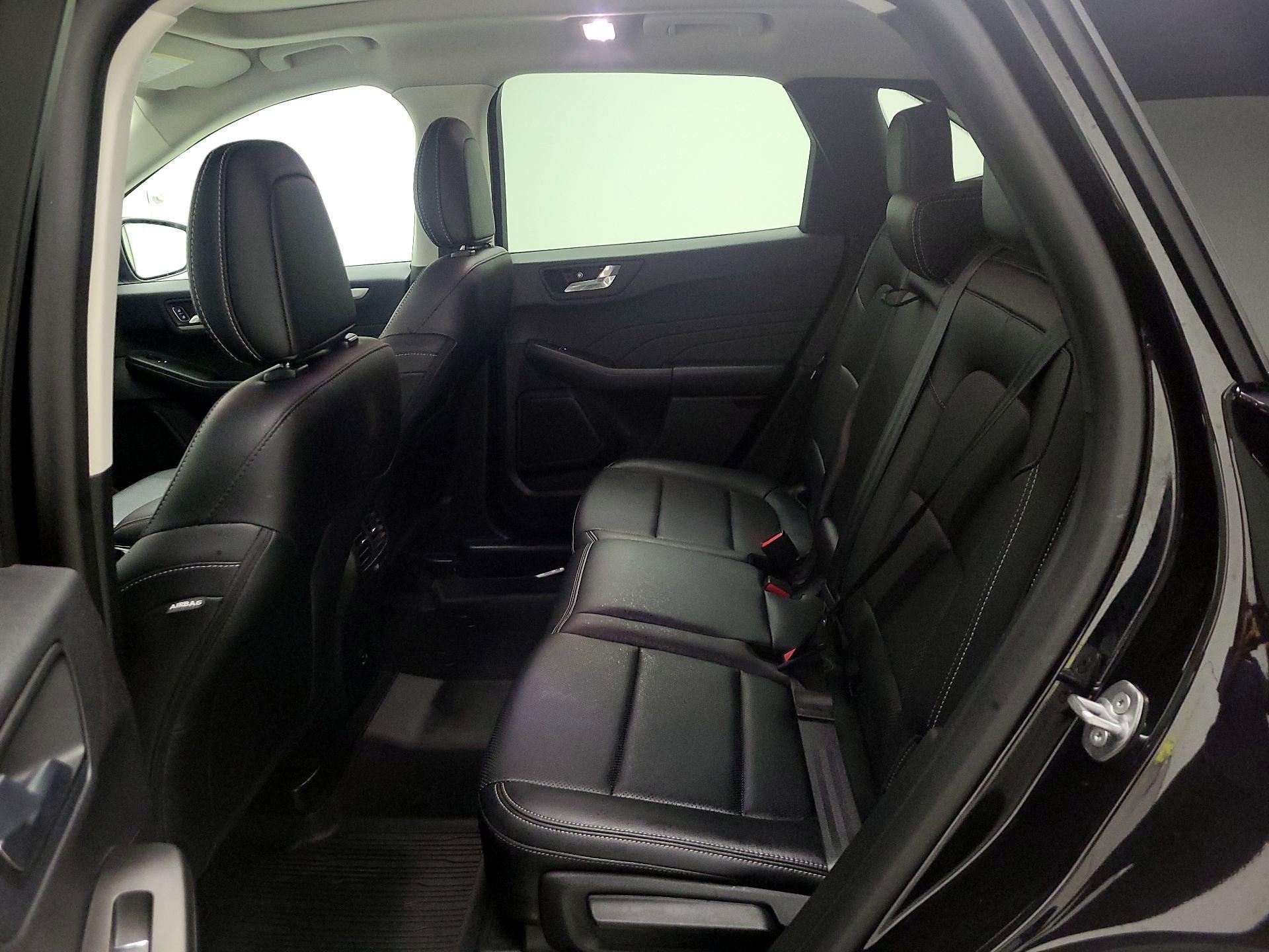 Thumbnail: 2021 Ford Escape - 17