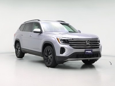 Silver 2024 Volkswagen Atlas SE w/Tech