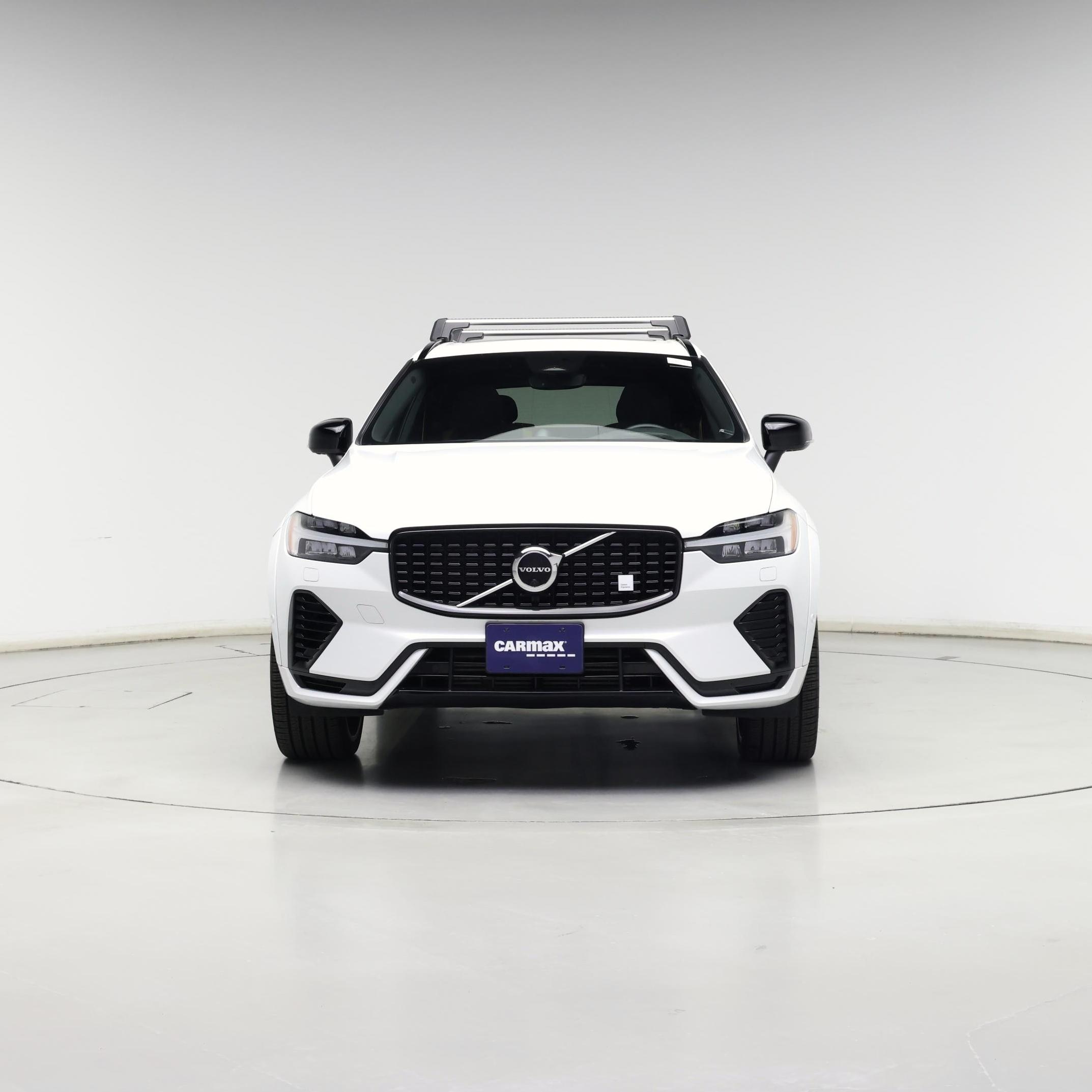 Thumbnail: 2022 Volvo XC60 - 5