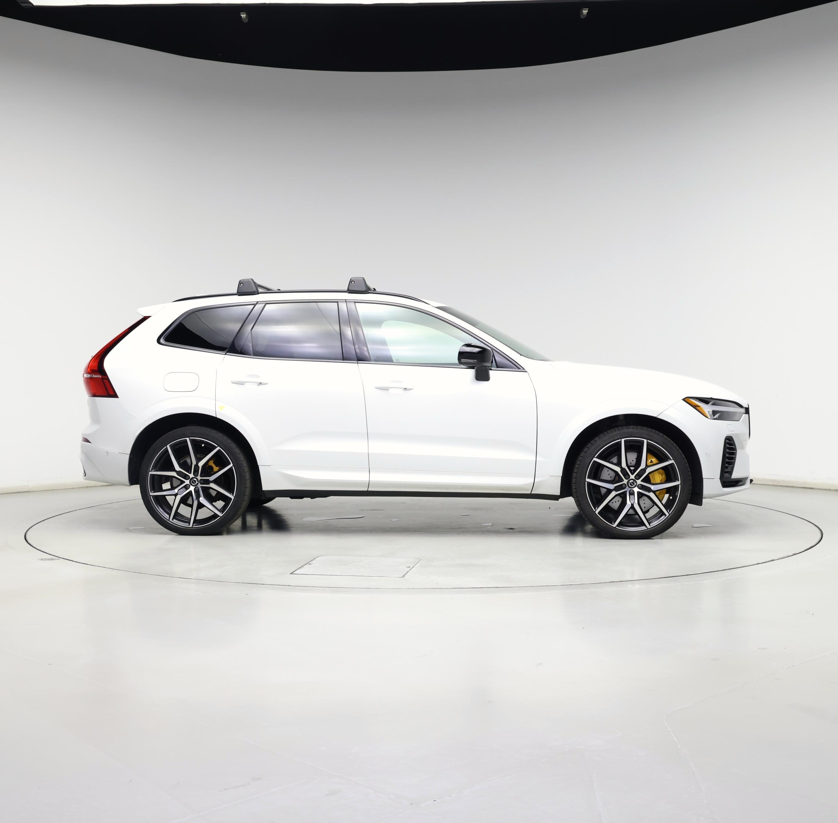 Thumbnail: 2022 Volvo XC60 - 7