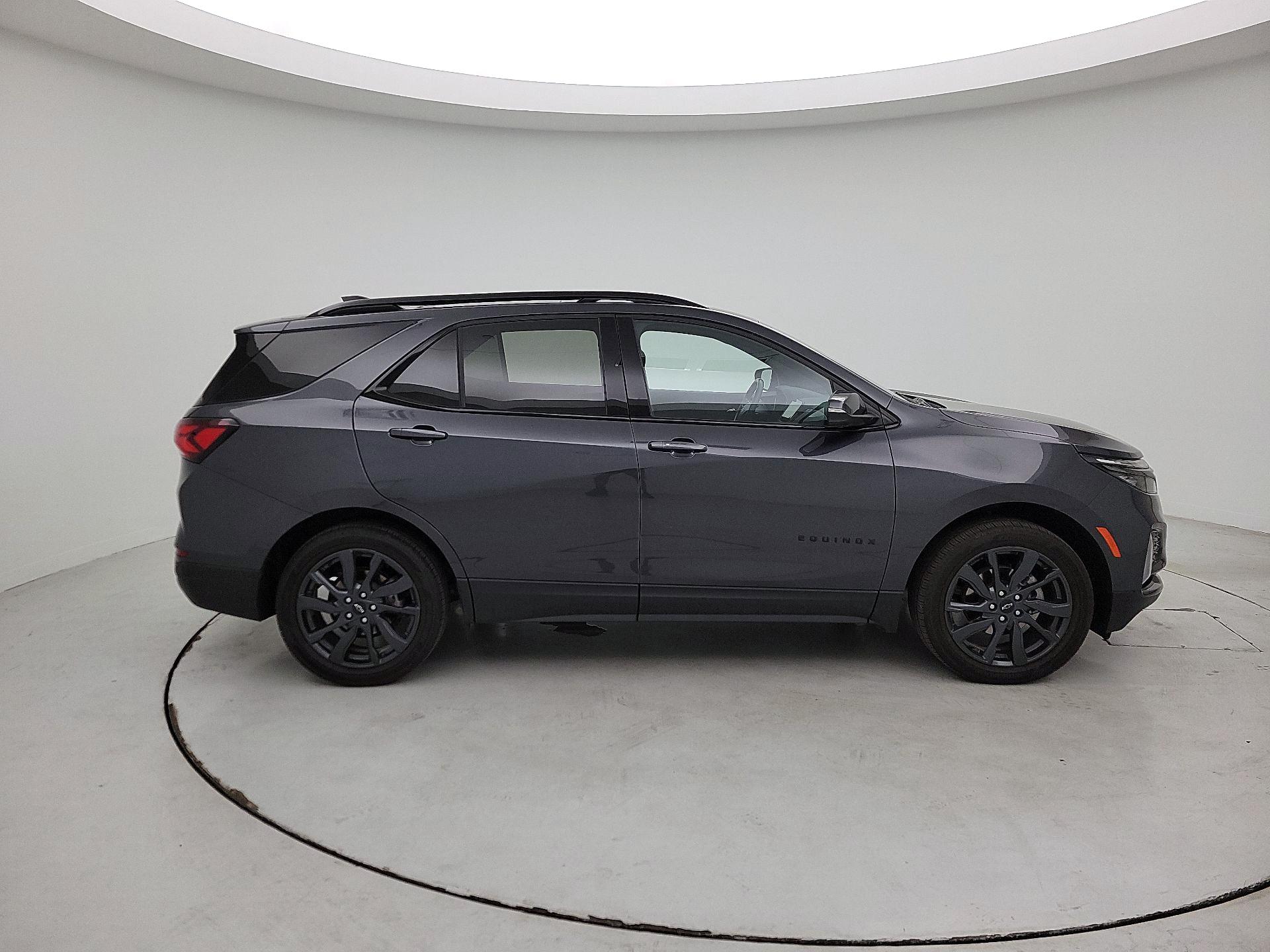 Thumbnail: 2022 Chevrolet Equinox - 4