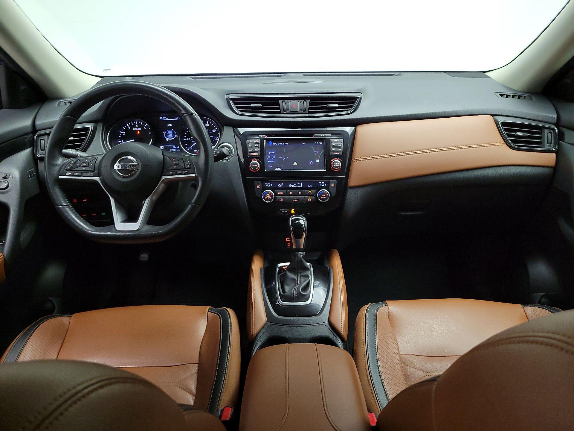 Thumbnail: 2017 Nissan Rogue - 9