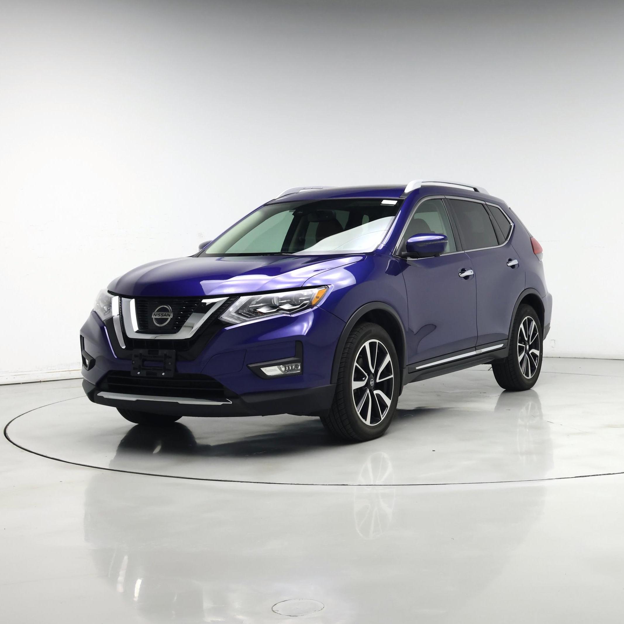 Thumbnail: 2017 Nissan Rogue - 4