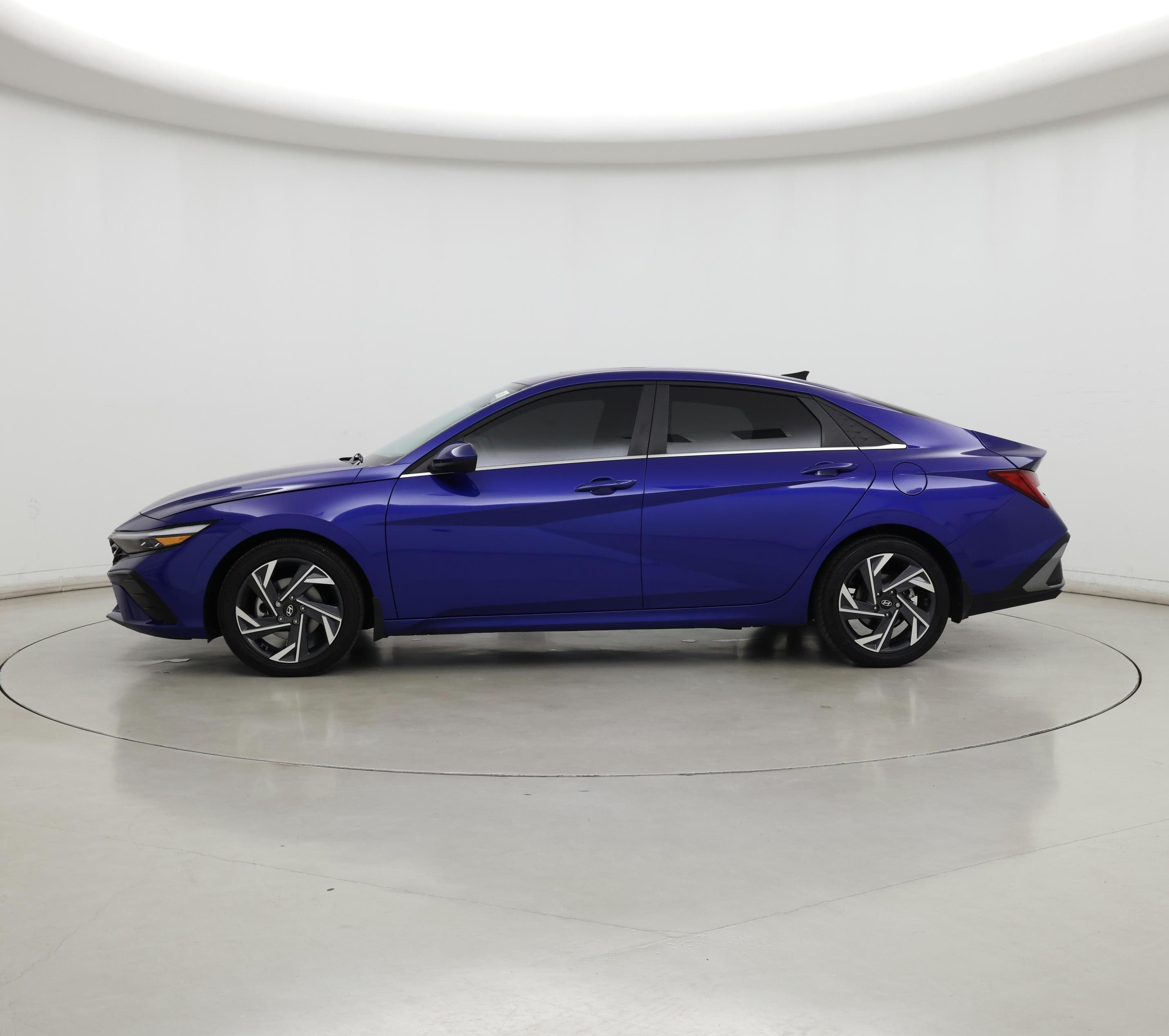 Thumbnail: 2024 Hyundai Elantra - 3