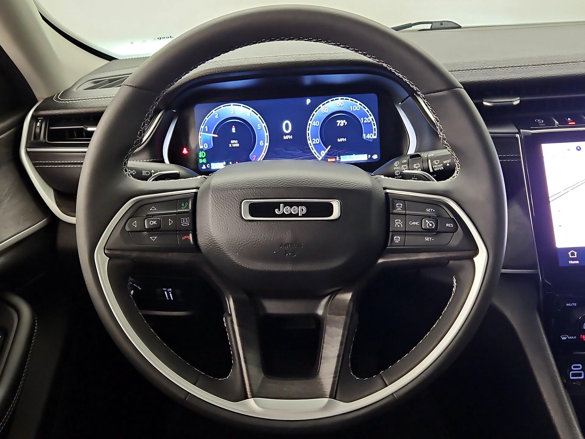 Thumbnail: 2023 Jeep Grand Cherokee - 10