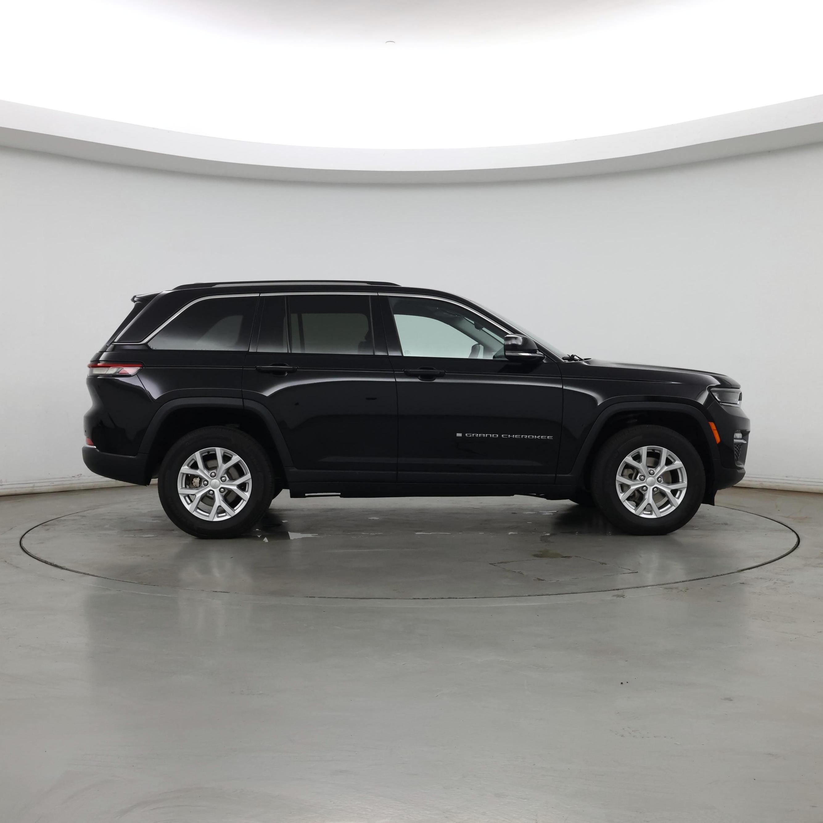 Thumbnail: 2023 Jeep Grand Cherokee - 7