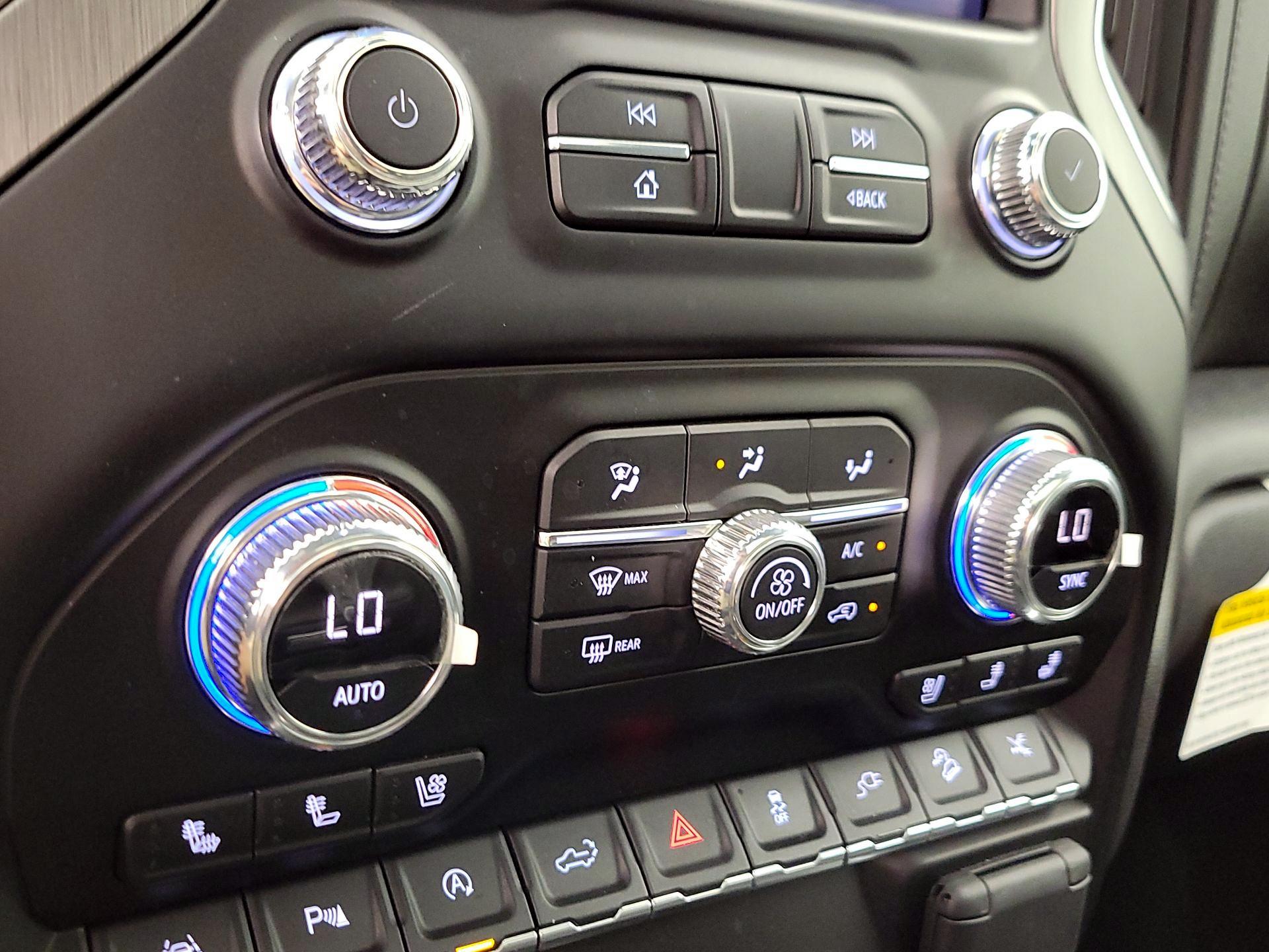 Thumbnail: 2021 GMC Sierra 1500 - 17