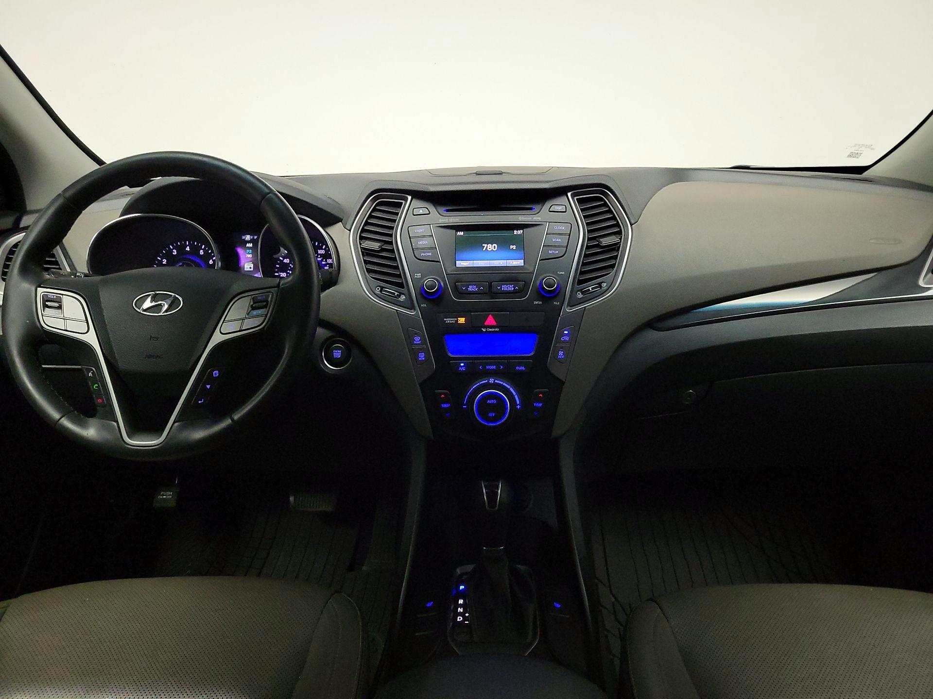 Thumbnail: 2016 Hyundai Santa Fe - 9