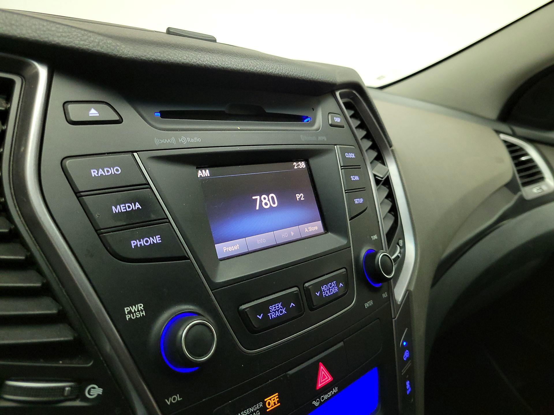 Thumbnail: 2016 Hyundai Santa Fe - 16