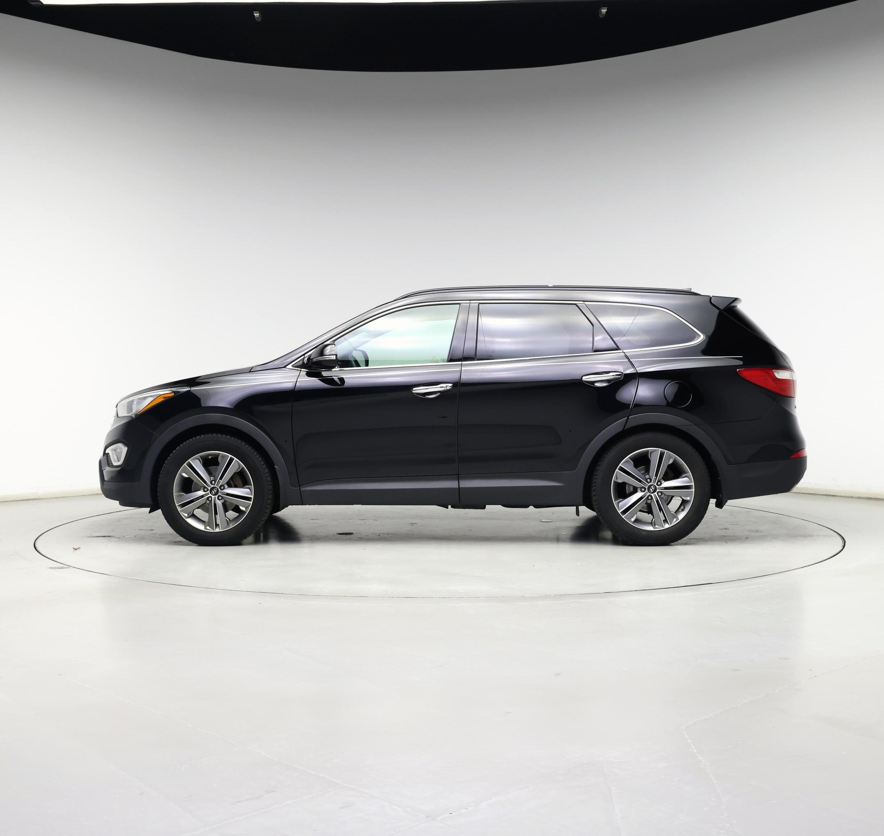 Thumbnail: 2016 Hyundai Santa Fe - 3