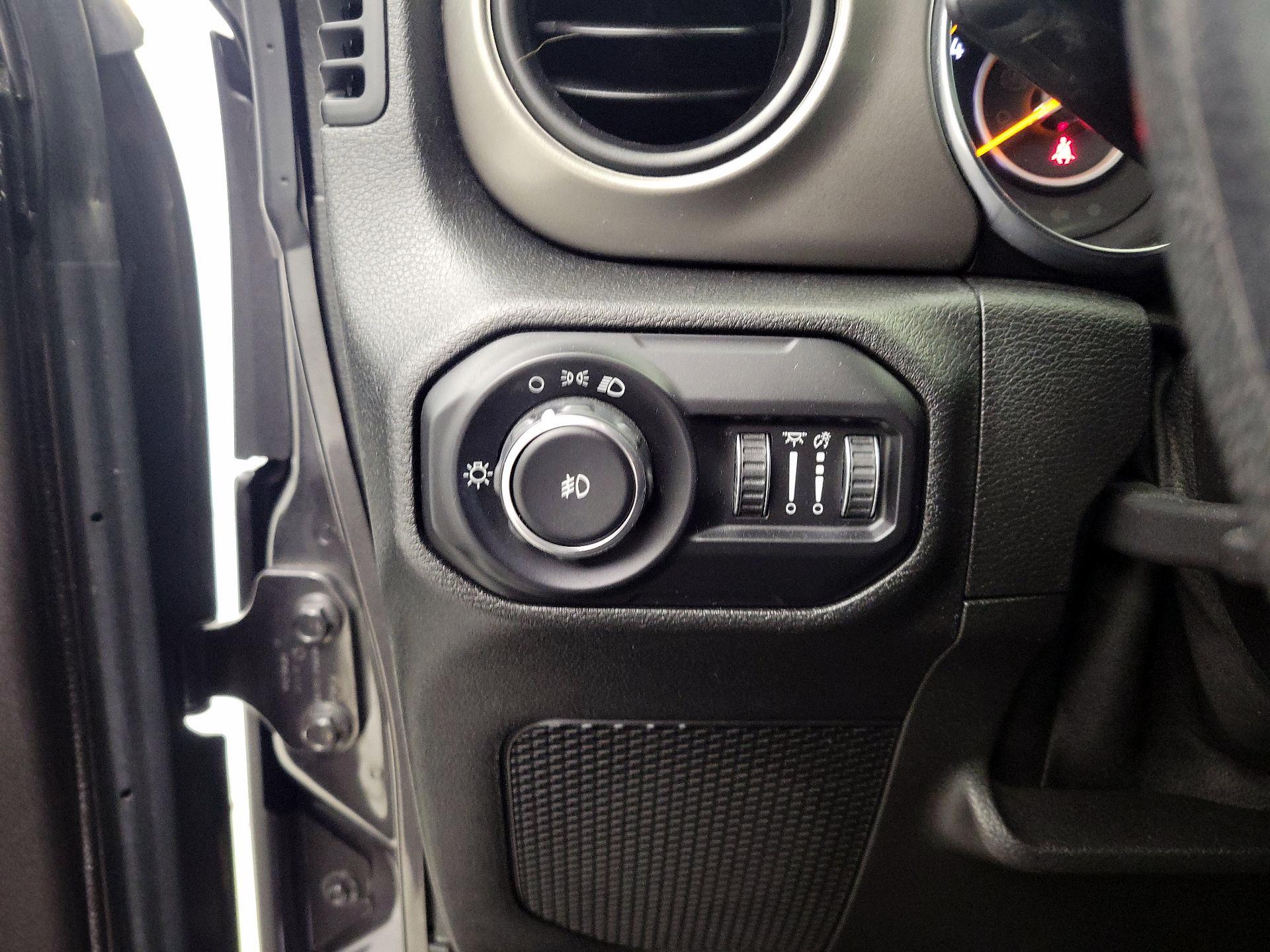 Thumbnail: 2021 Jeep Wrangler - 13