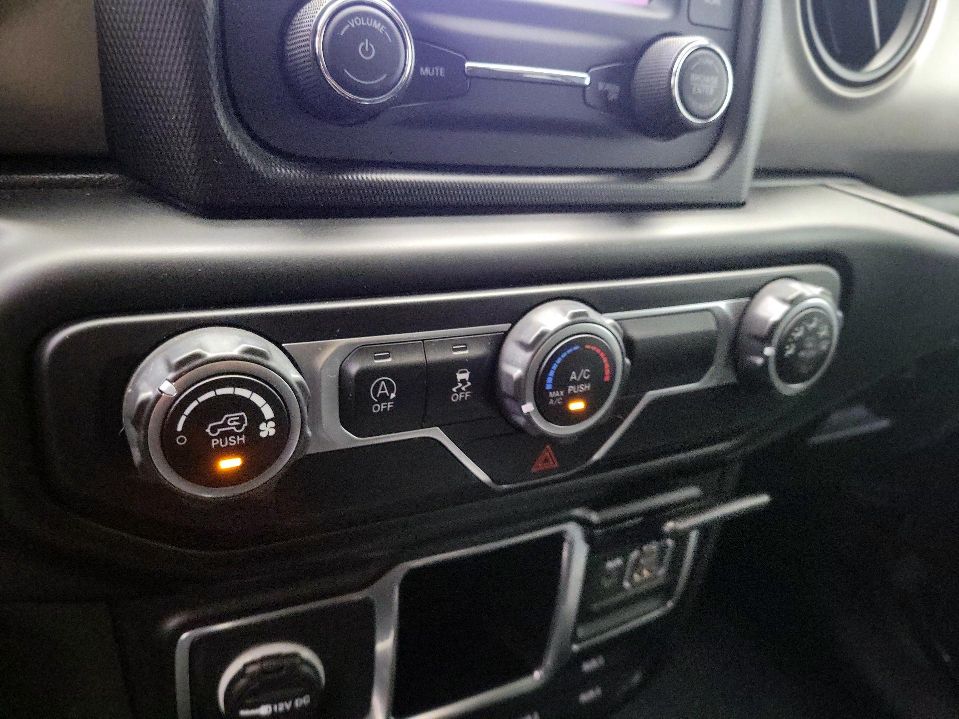 Thumbnail: 2021 Jeep Wrangler - 16