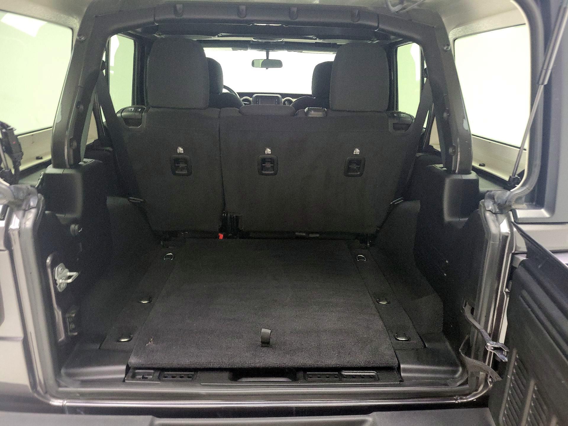Thumbnail: 2021 Jeep Wrangler - 20