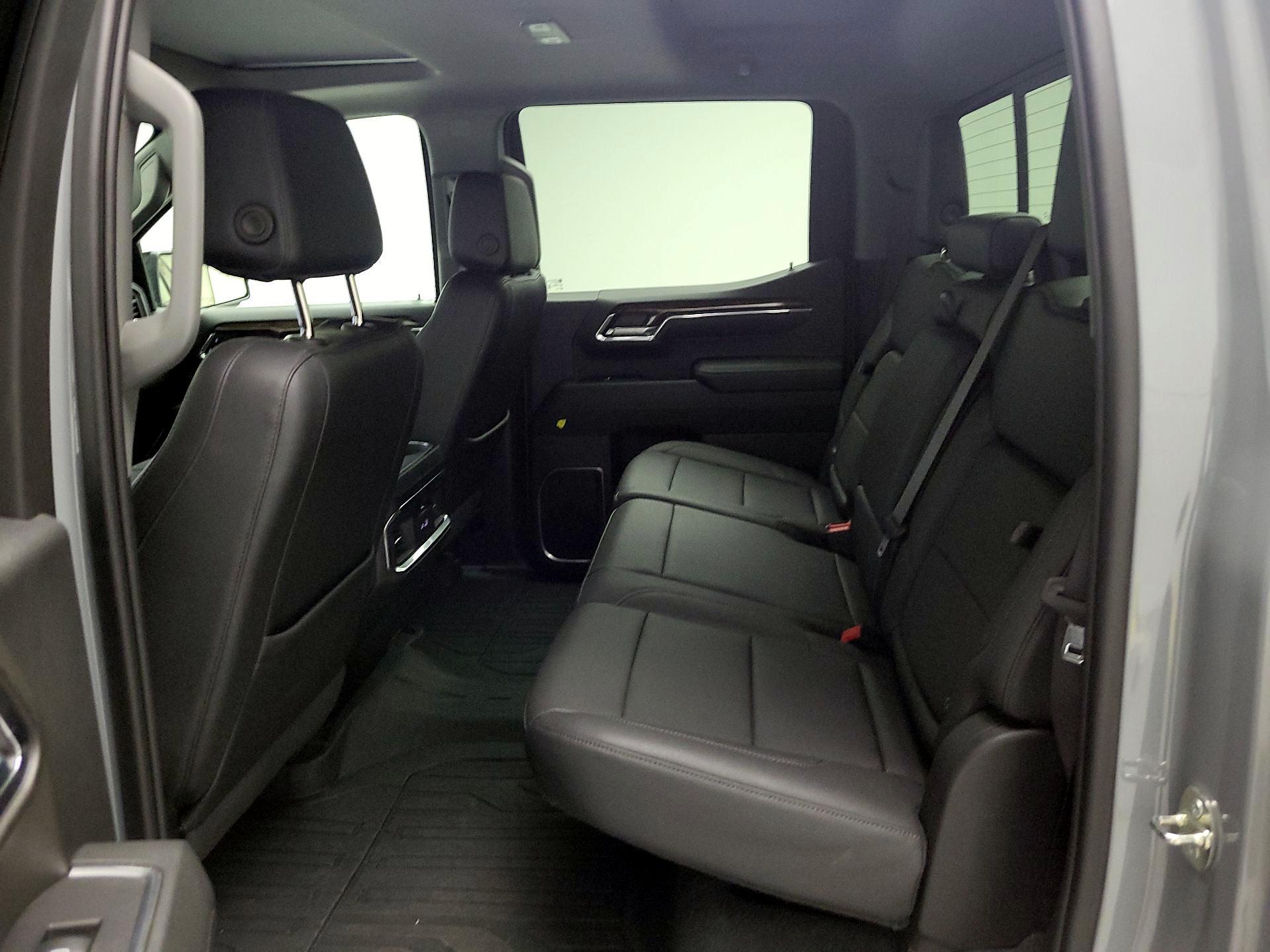 Thumbnail: 2024 GMC Sierra 1500 - 17