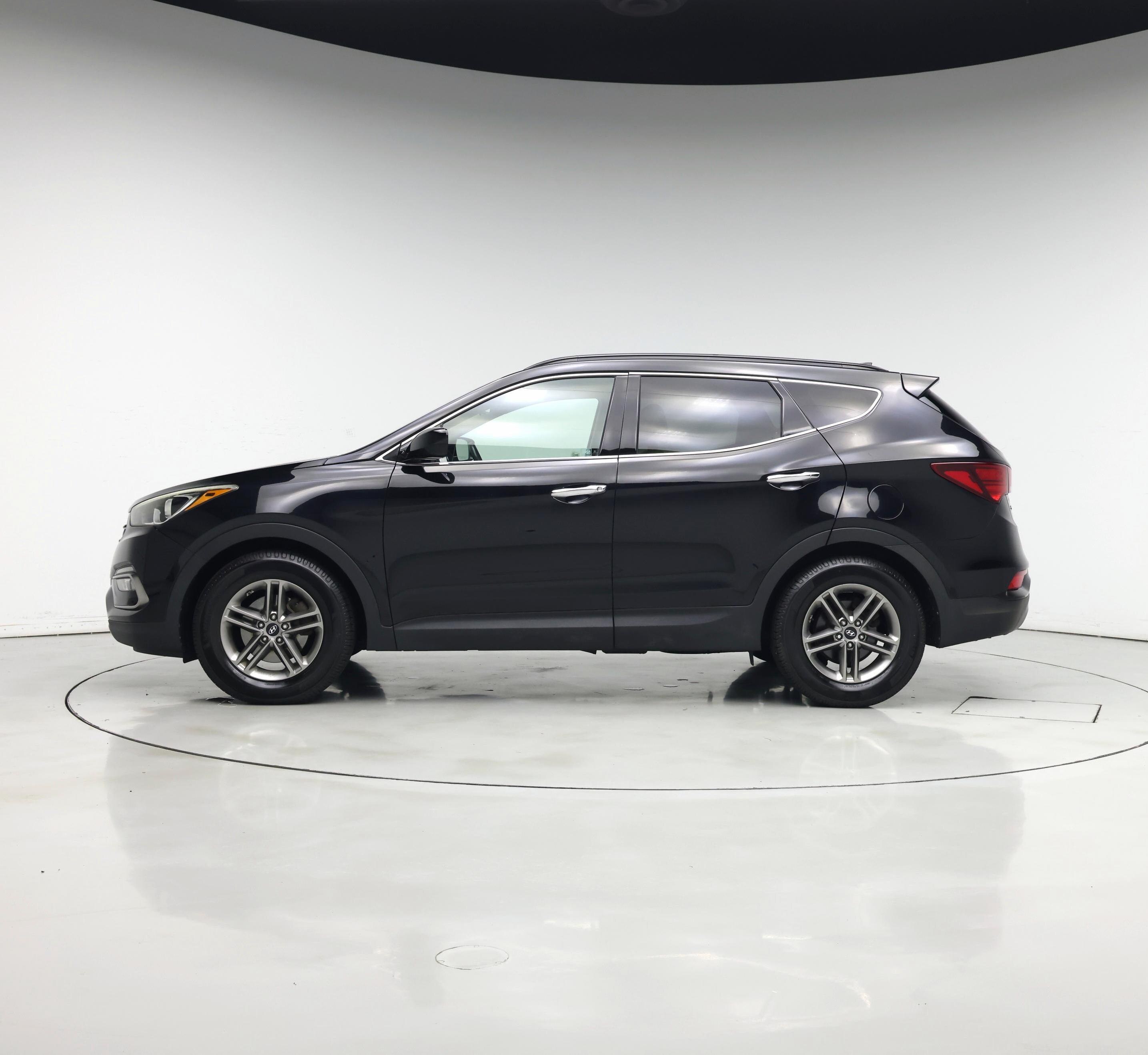 Thumbnail: 2017 Hyundai Santa Fe - 3