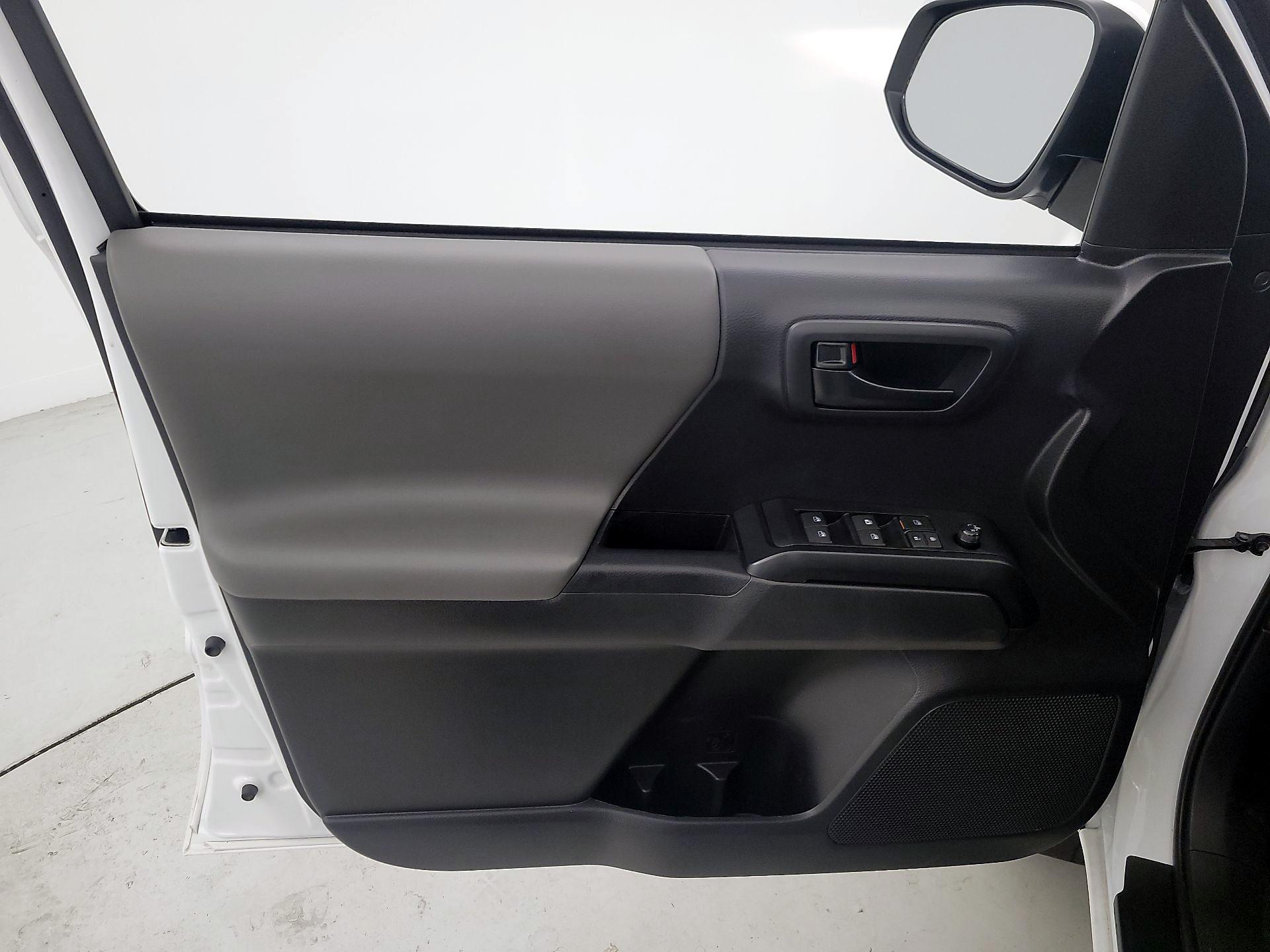 Thumbnail: 2023 Toyota Tacoma - 12