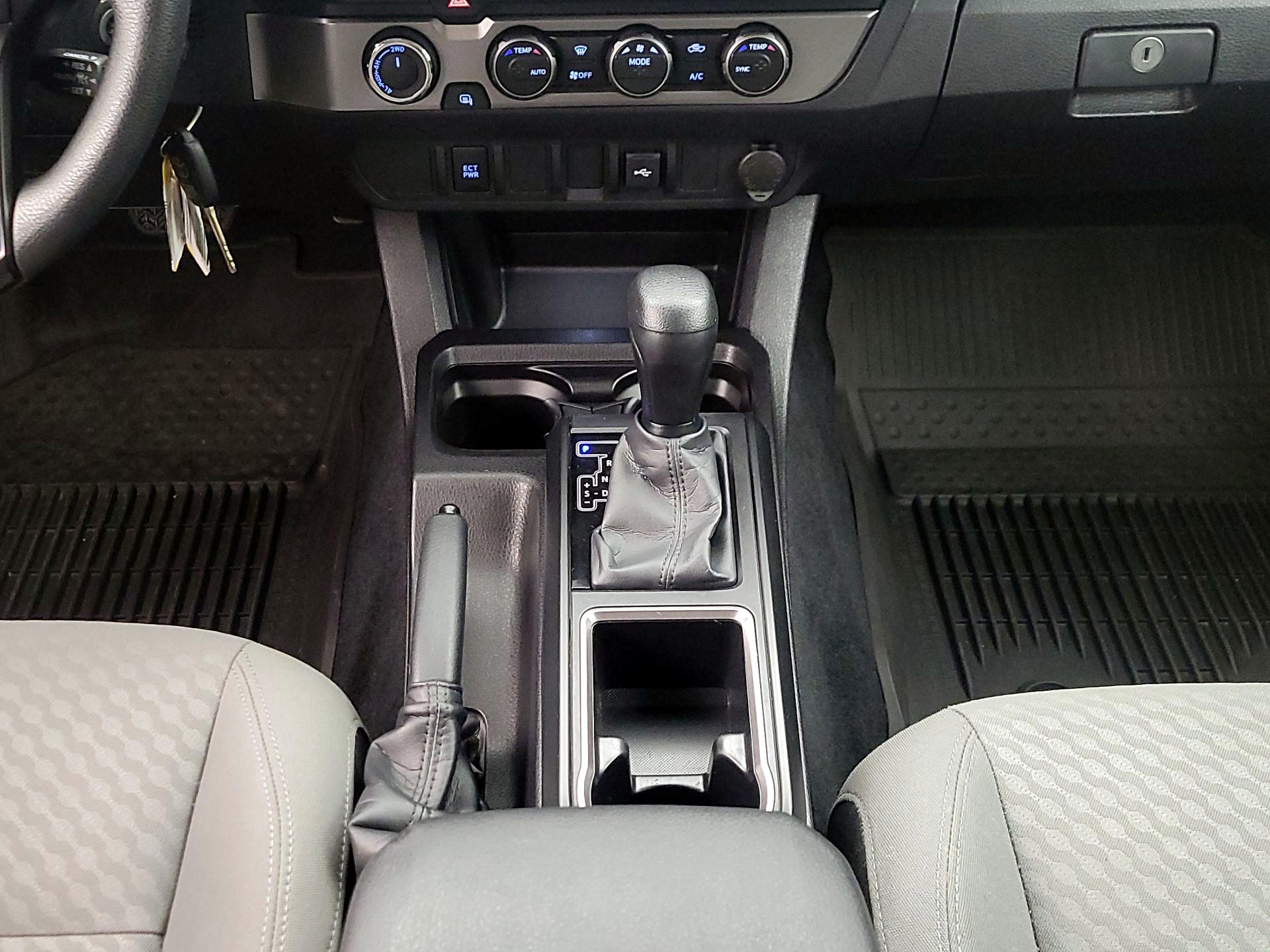 Thumbnail: 2023 Toyota Tacoma - 17