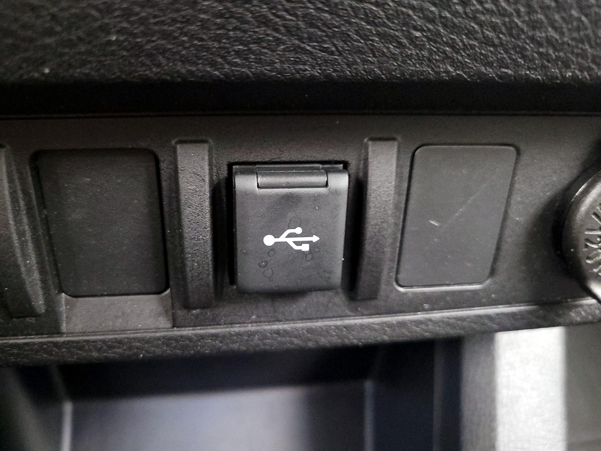 Thumbnail: 2023 Toyota Tacoma - 18