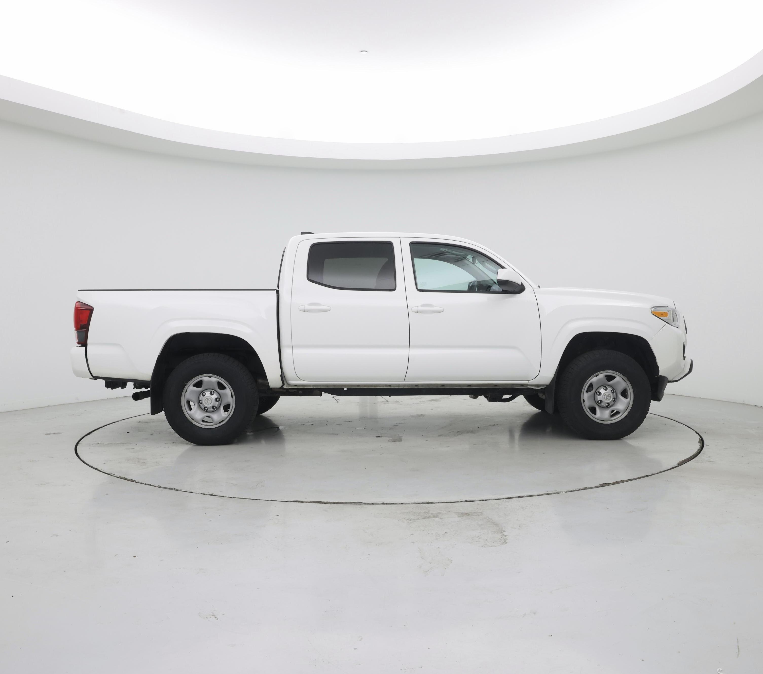 Thumbnail: 2023 Toyota Tacoma - 7