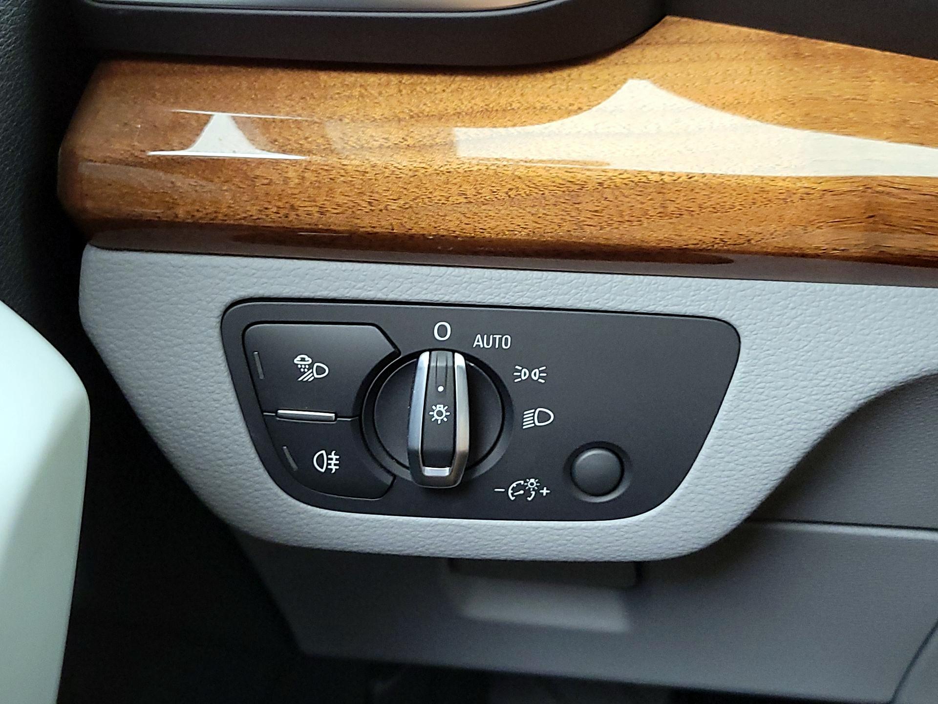 Thumbnail: 2022 Audi Q5 - 13