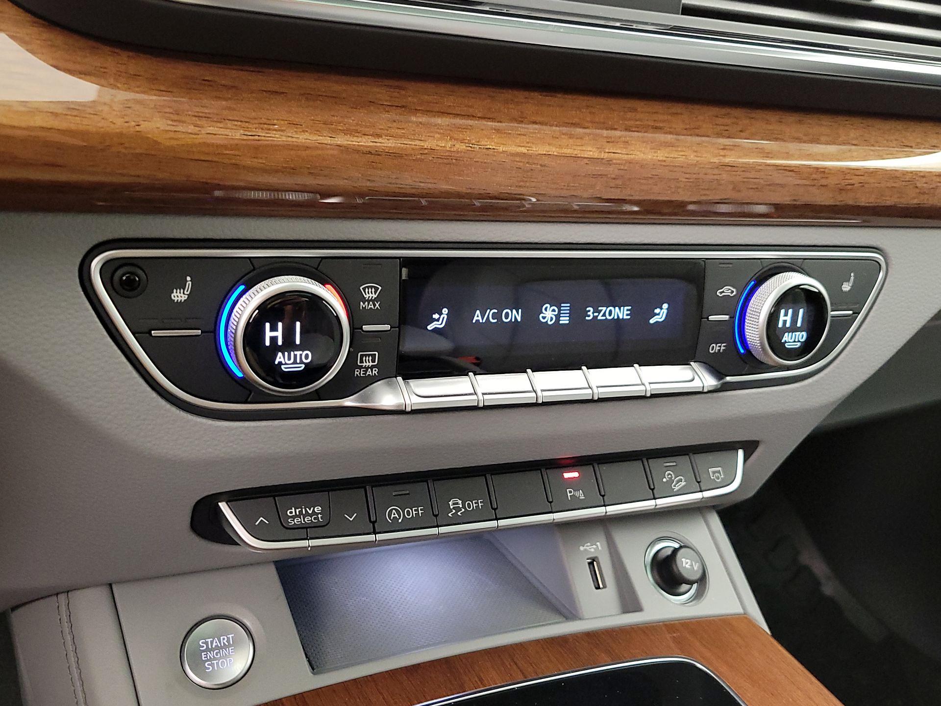 Thumbnail: 2022 Audi Q5 - 16