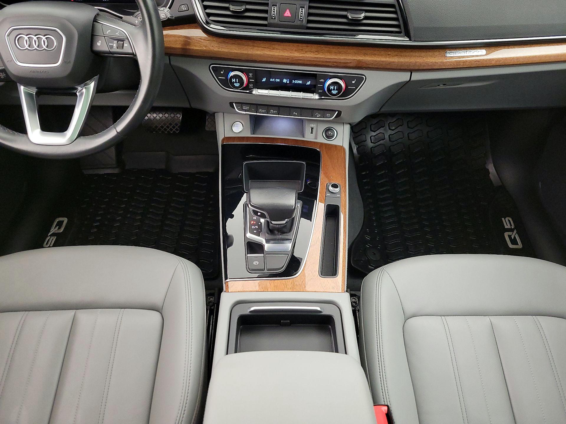 Thumbnail: 2022 Audi Q5 - 17