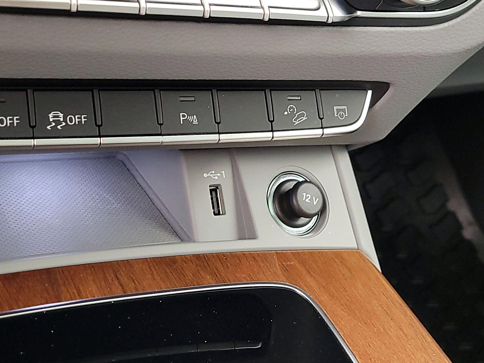 Thumbnail: 2022 Audi Q5 - 18