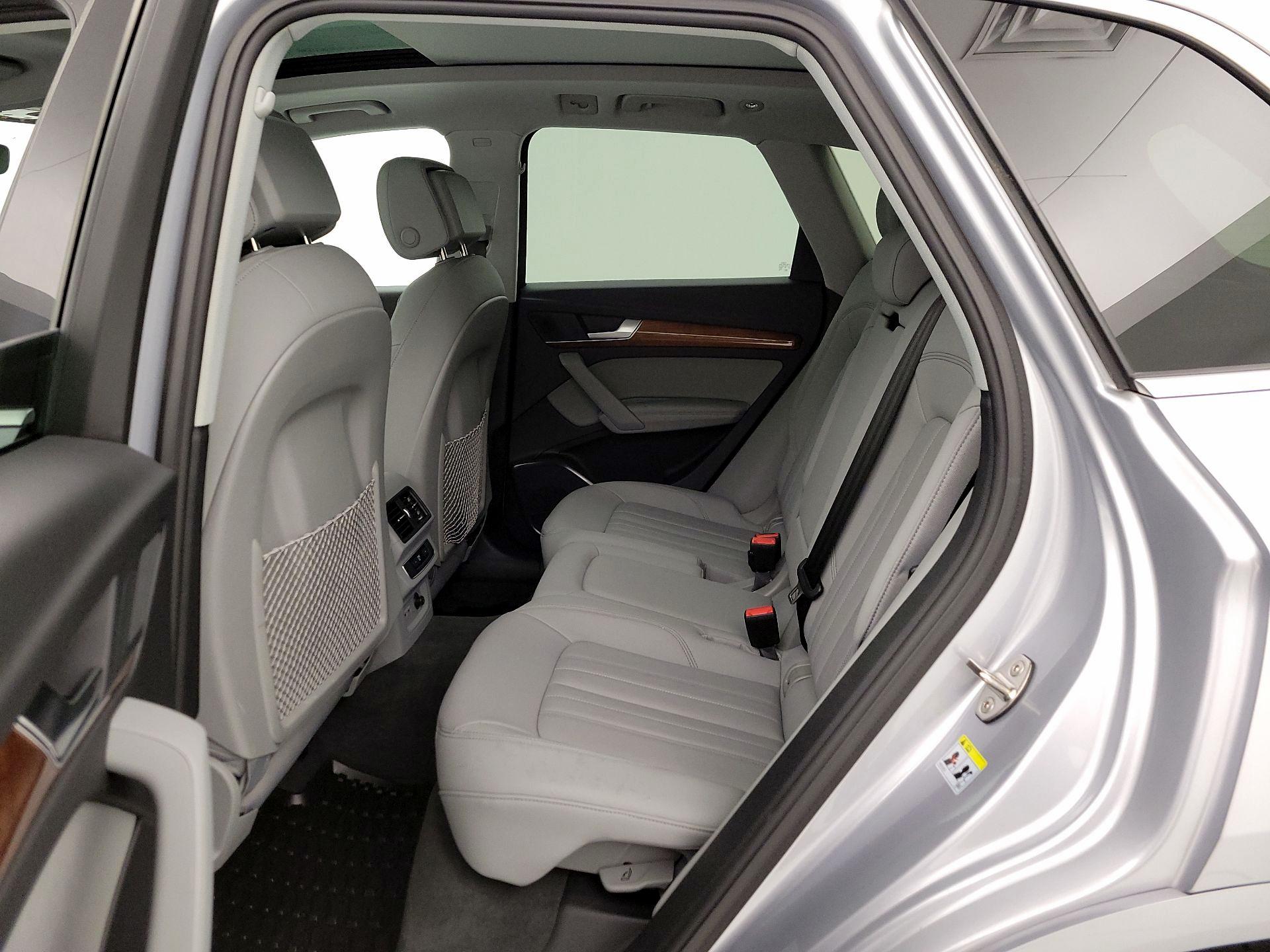 Thumbnail: 2022 Audi Q5 - 20