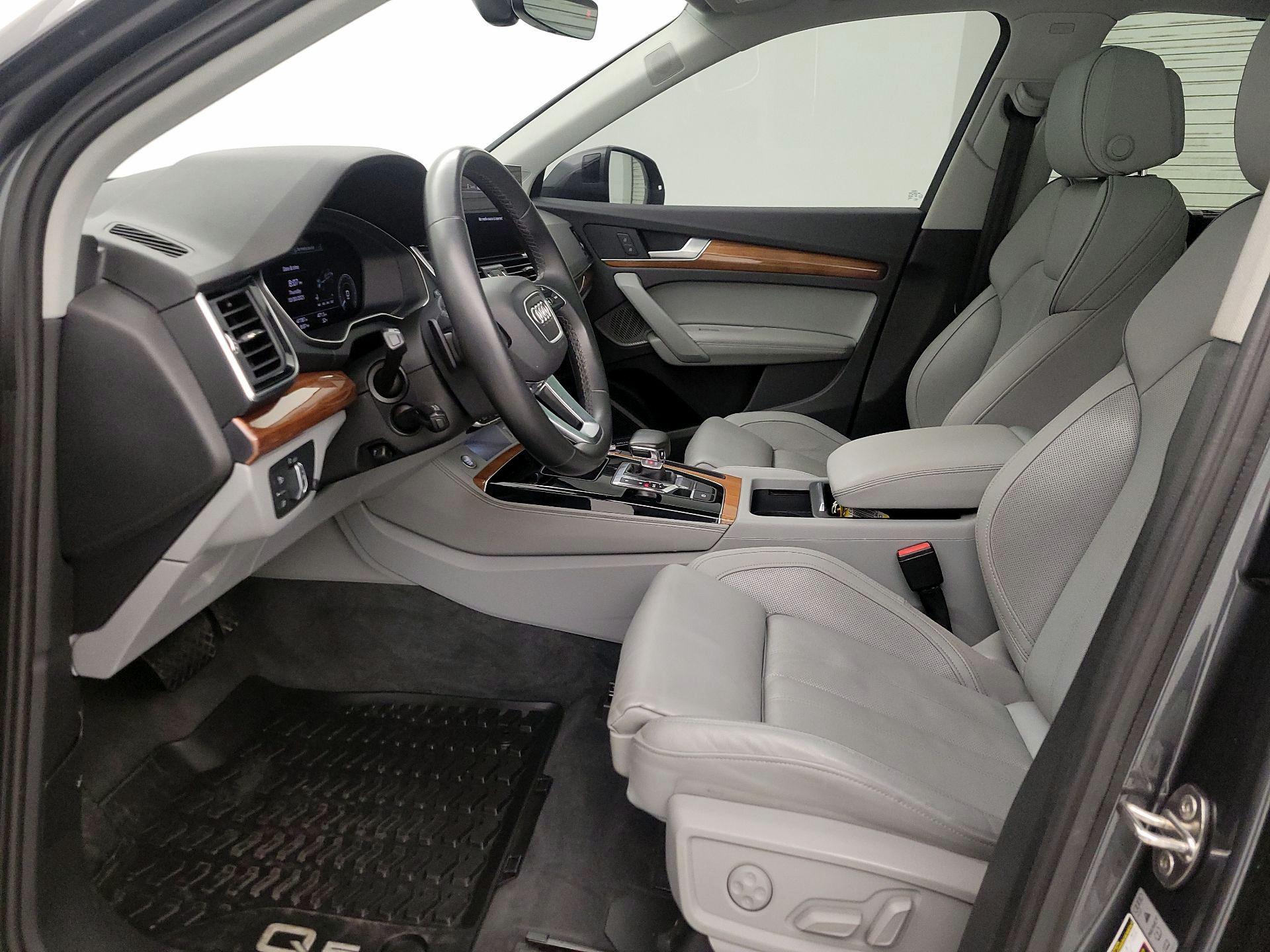 Thumbnail: 2022 Audi Q5 - 11