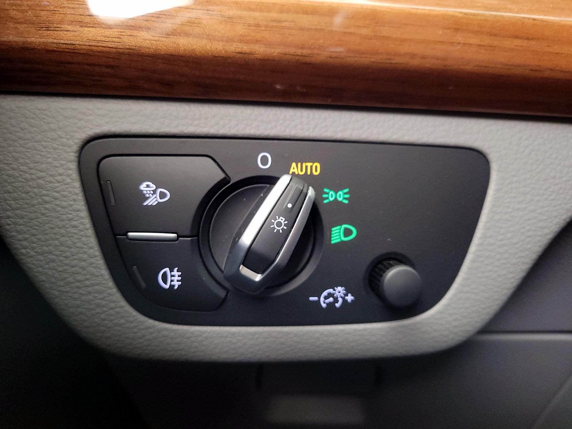 Thumbnail: 2022 Audi Q5 - 13