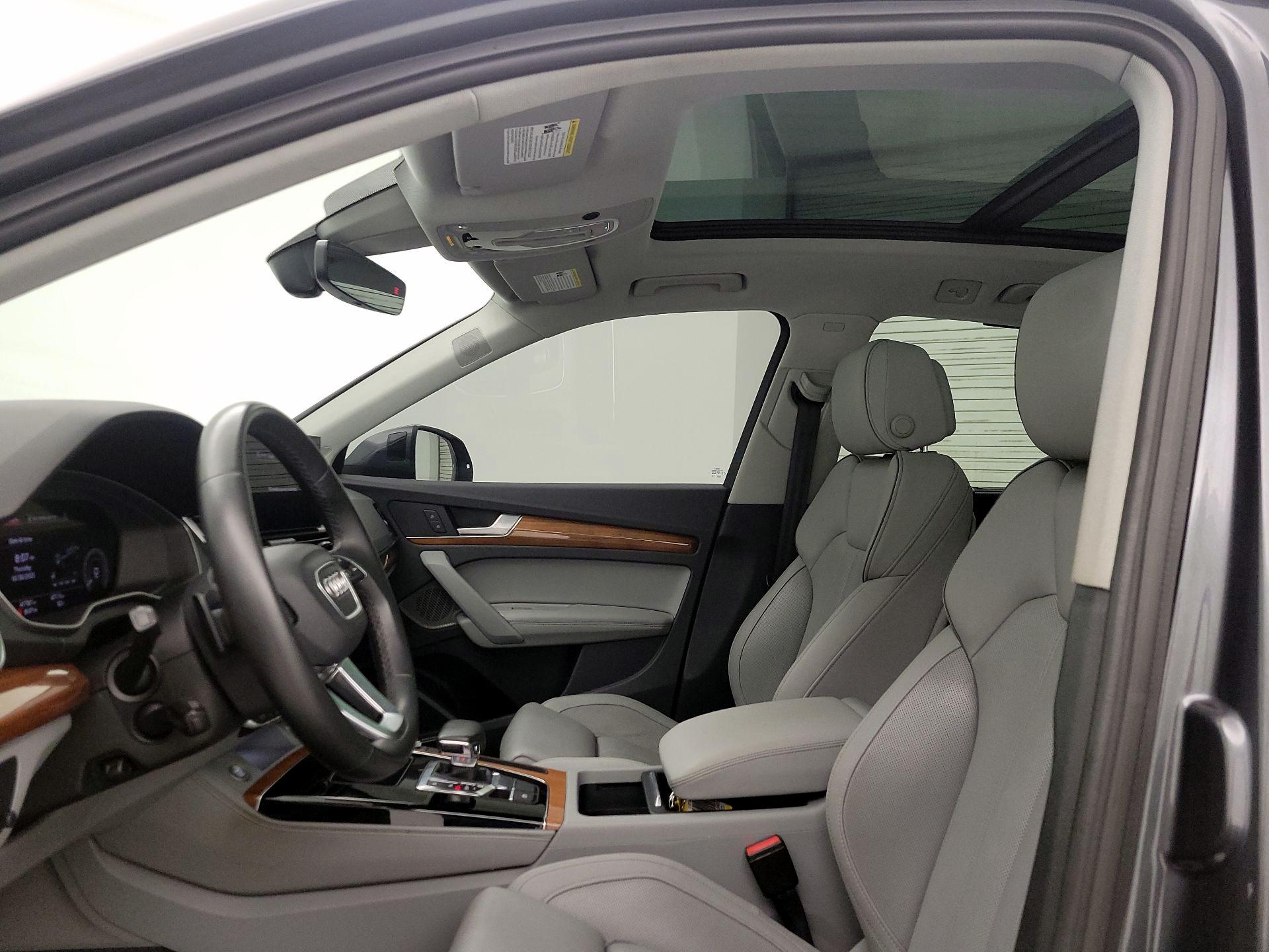 Thumbnail: 2022 Audi Q5 - 19