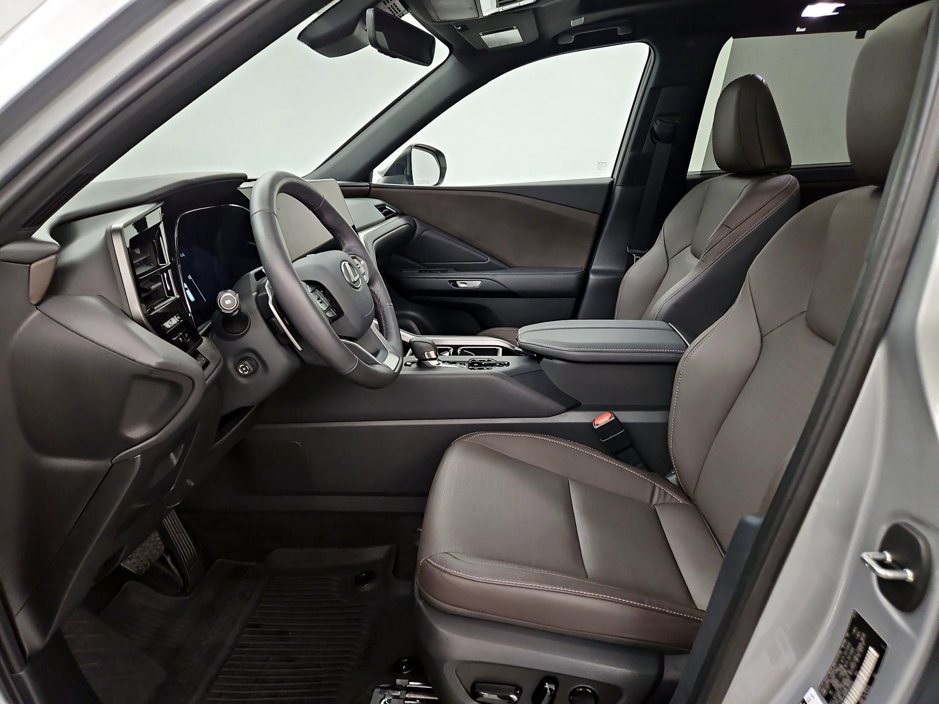 Thumbnail: 2025 Lexus TX - 11