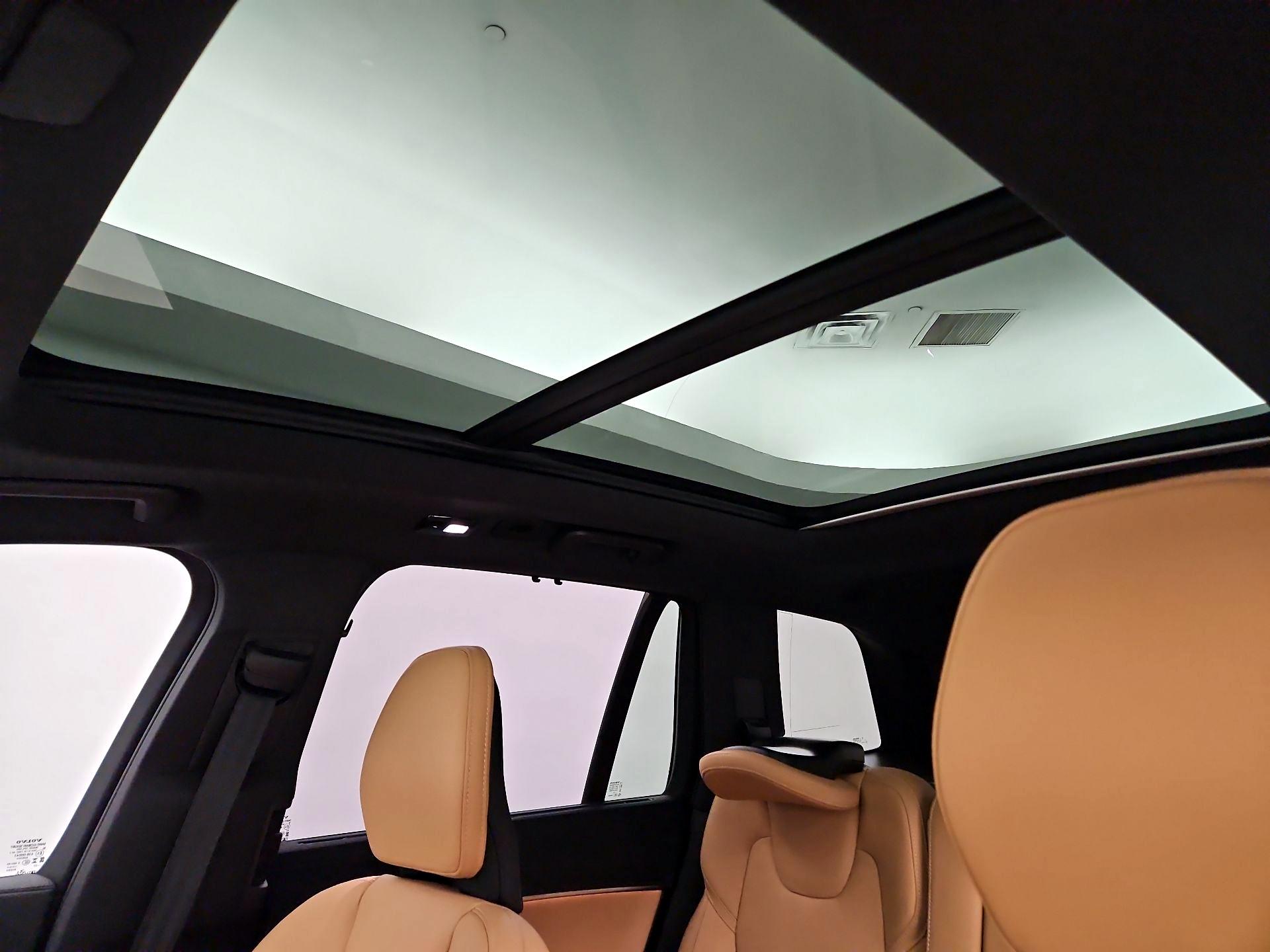 Thumbnail: 2024 Volvo XC90 - 20