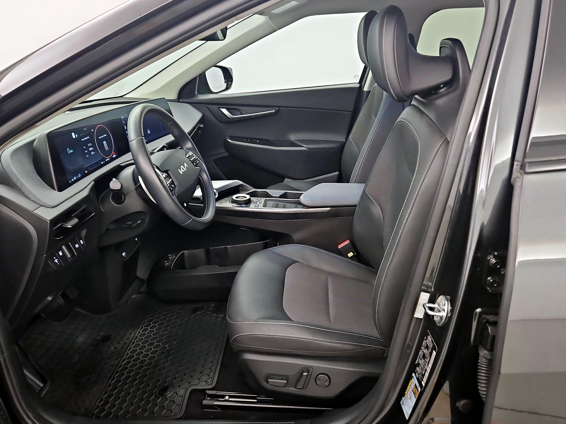 Thumbnail: 2024 Kia EV6 - 11