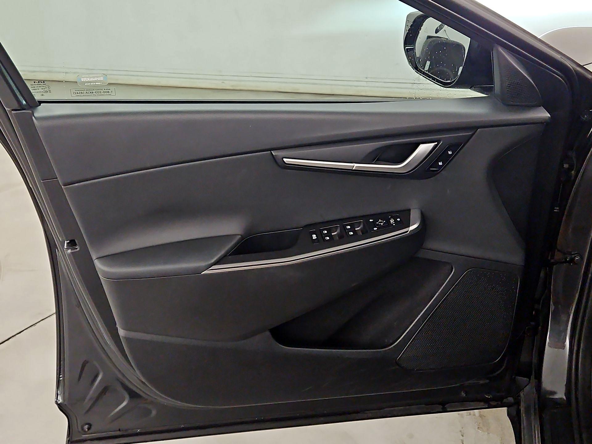 Thumbnail: 2024 Kia EV6 - 12