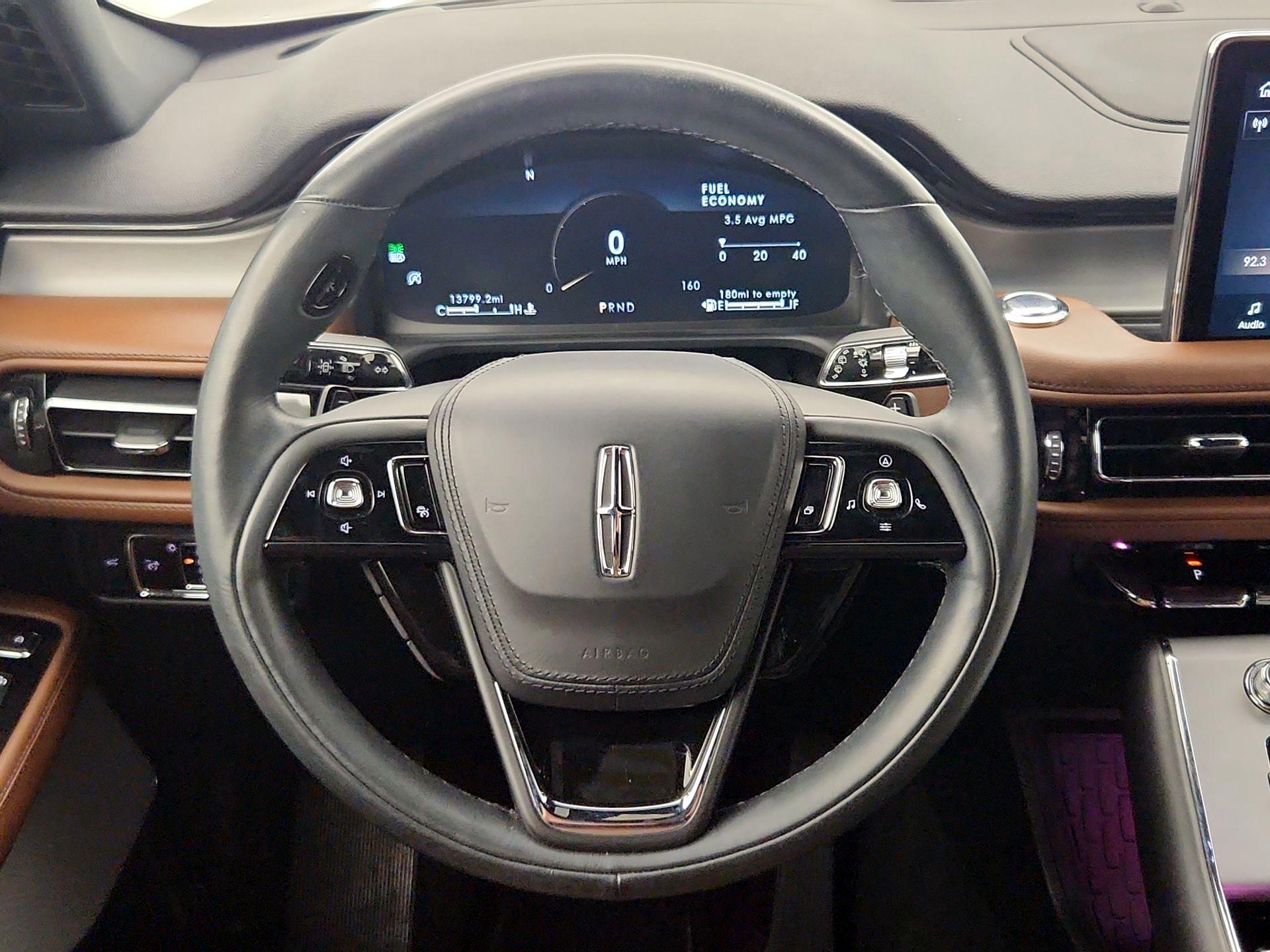 Thumbnail: 2023 Lincoln Aviator - 10