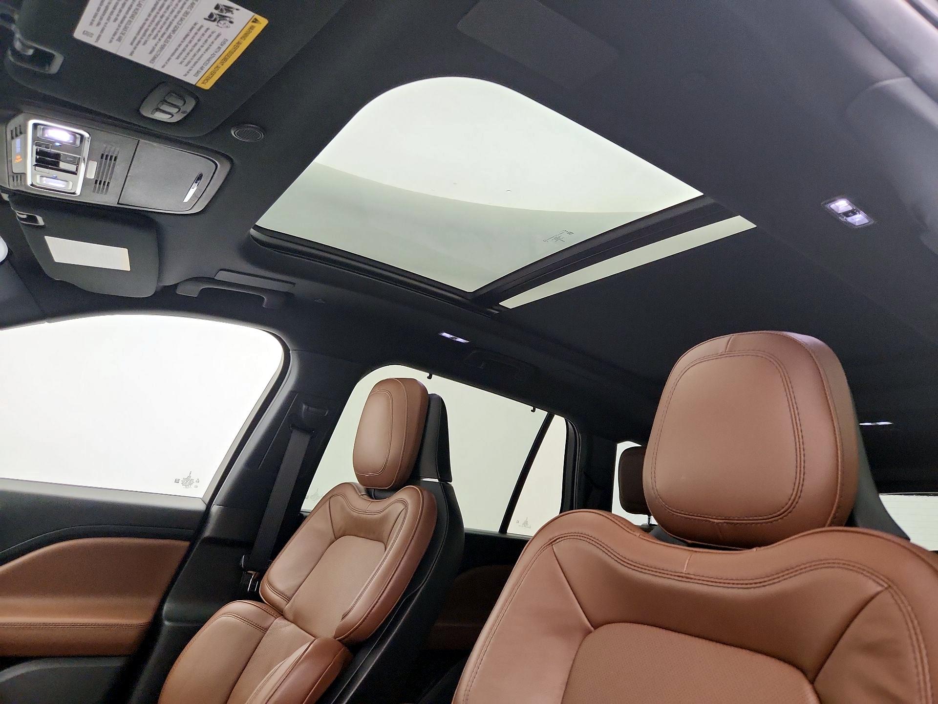 Thumbnail: 2023 Lincoln Aviator - 20