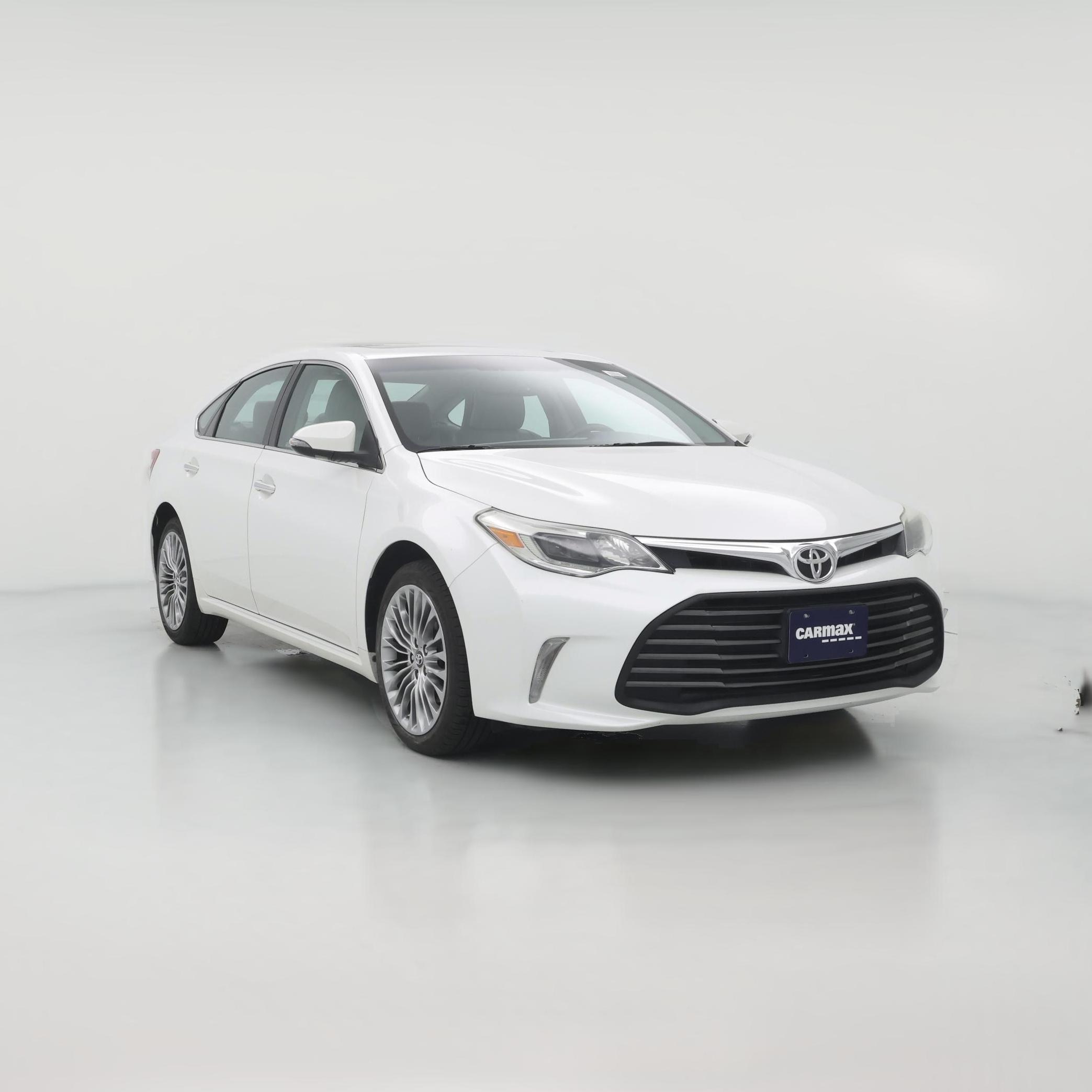 Thumbnail: 2016 Toyota Avalon - 1